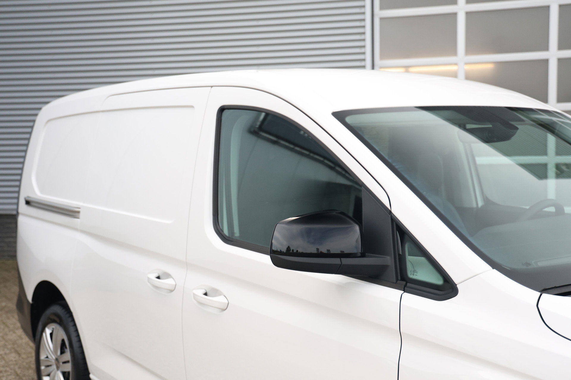 Volkswagen Caddy Cargo Maxi - 3