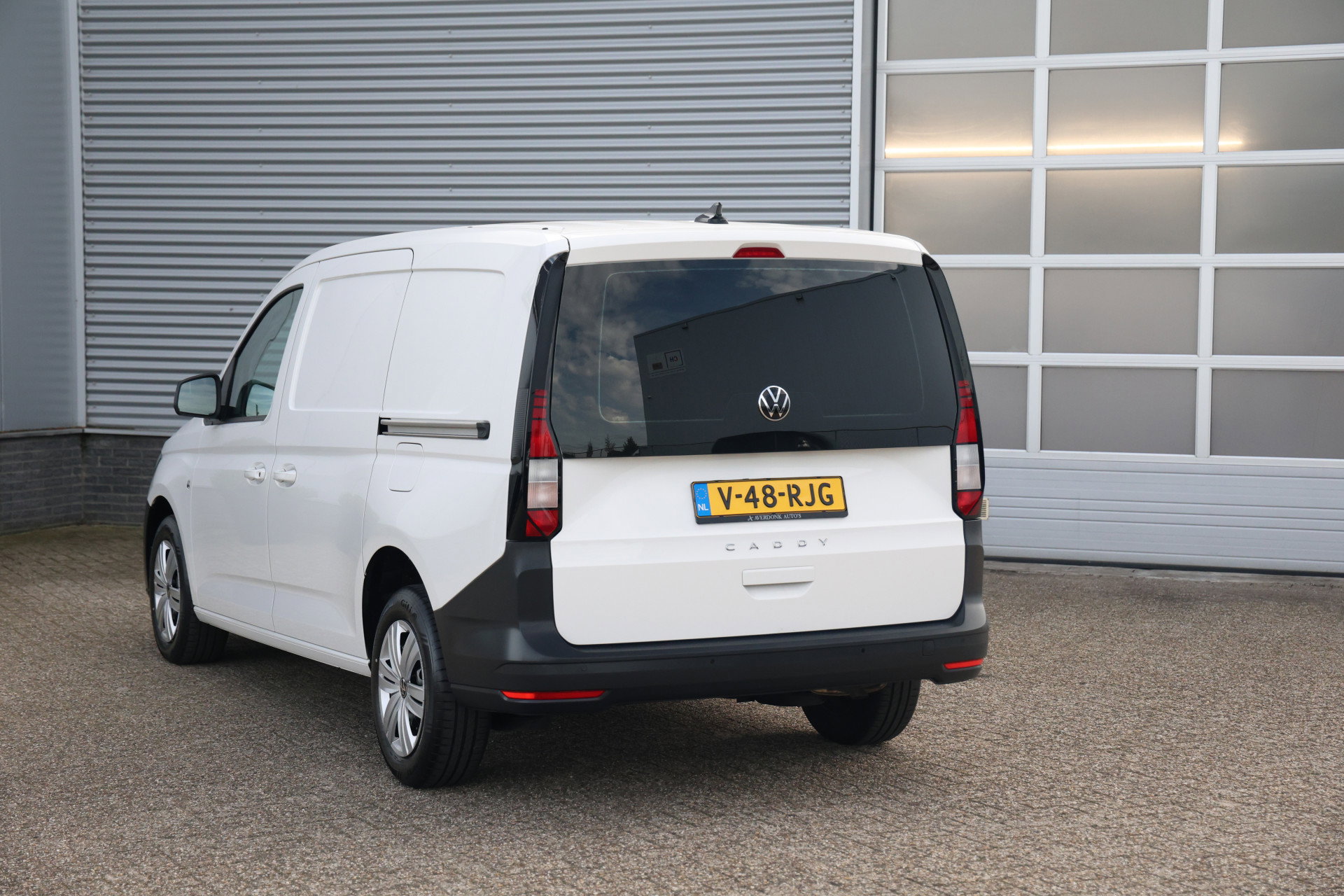 Volkswagen Caddy Cargo Maxi - 2