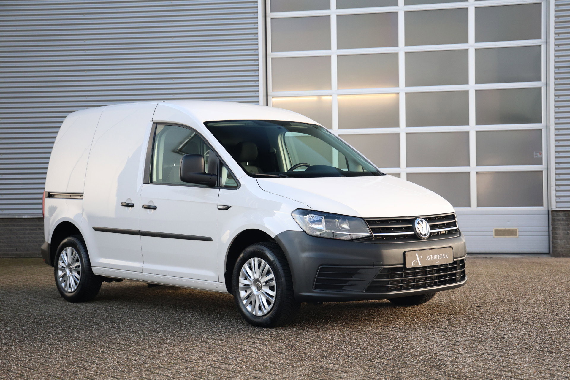 Volkswagen Caddy - 11