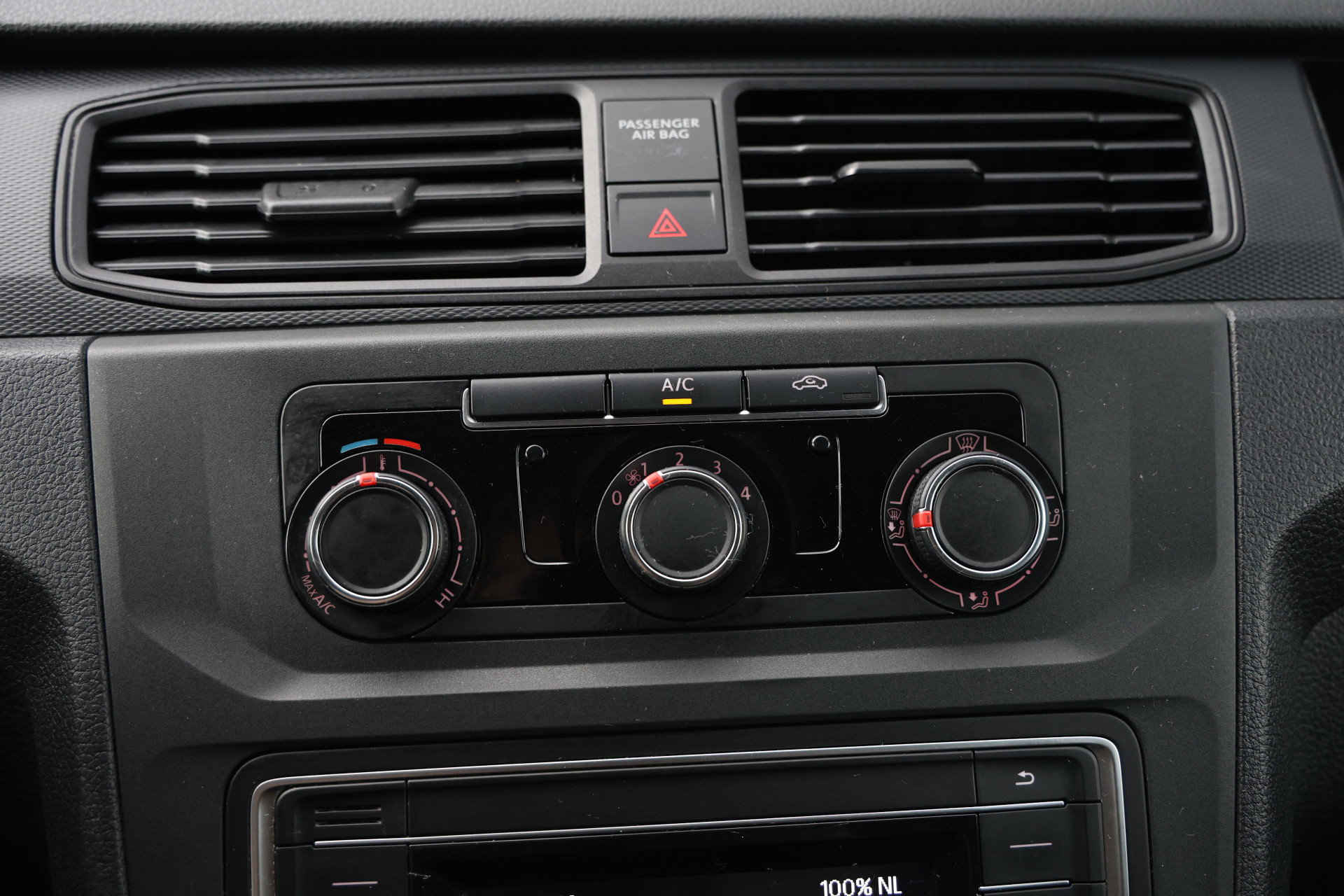 Volkswagen Caddy - 25