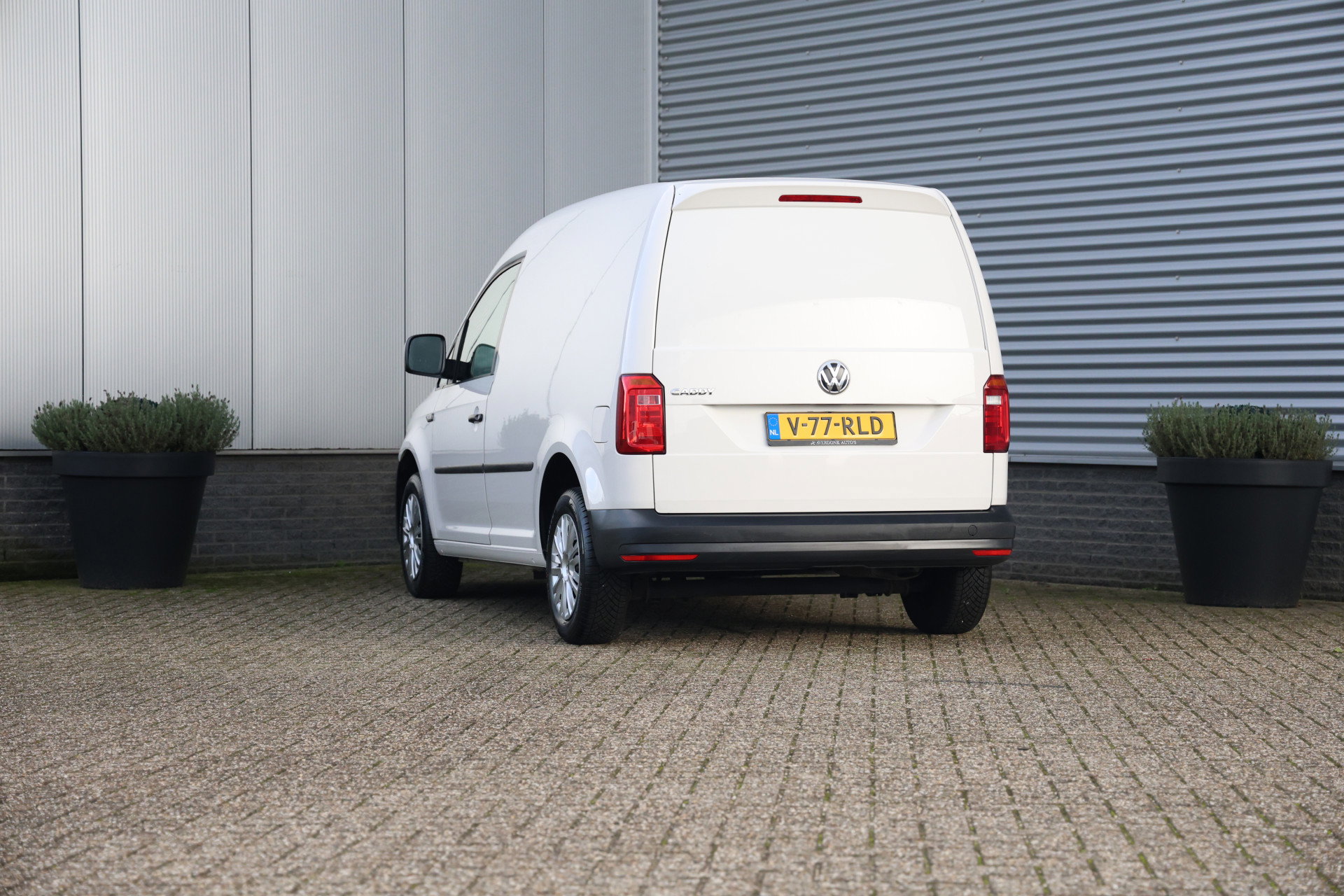 Volkswagen Caddy - 2