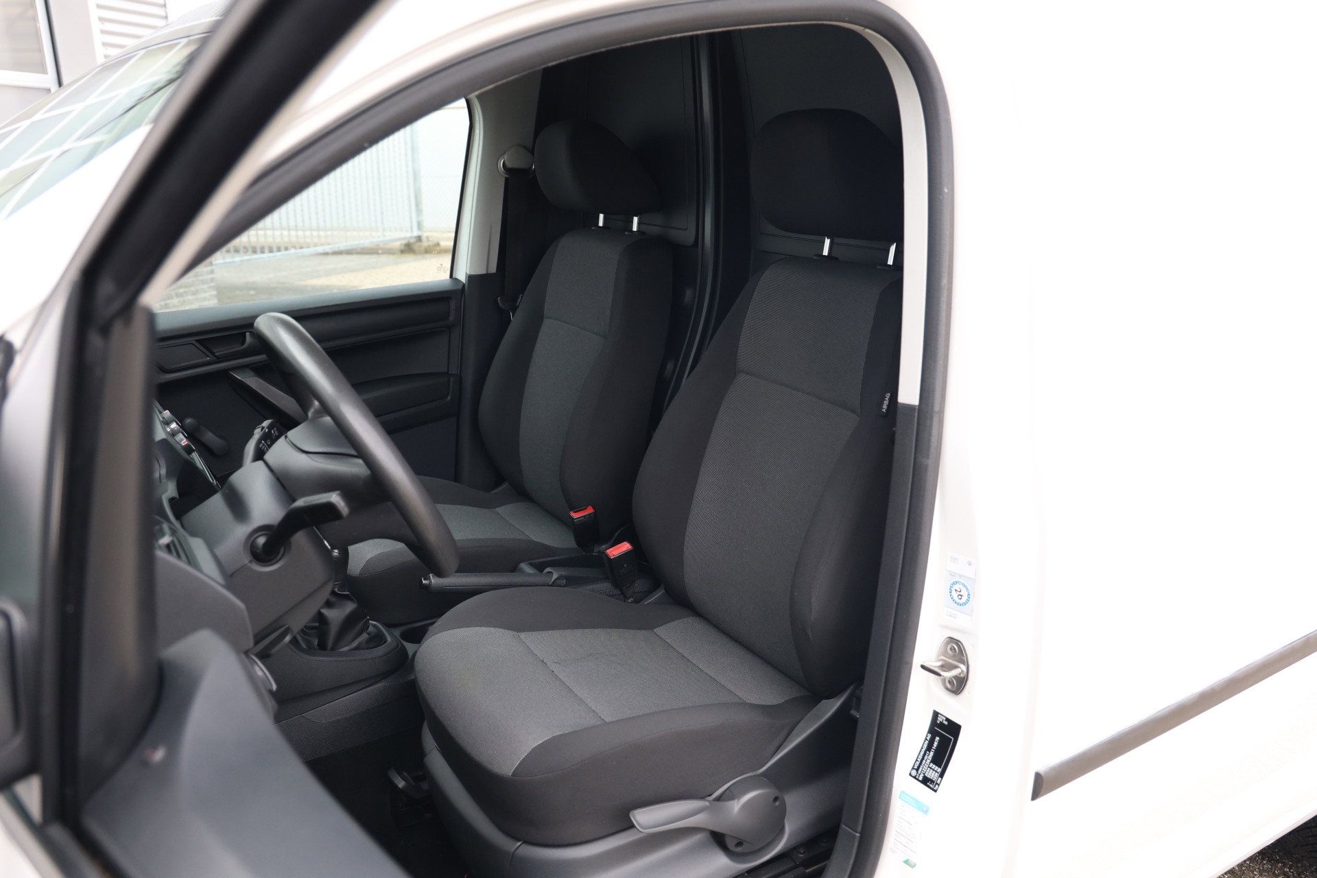Volkswagen Caddy - 4