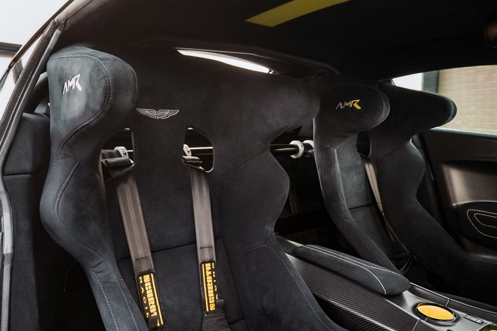 Aston Martin Vantage AMR Pro