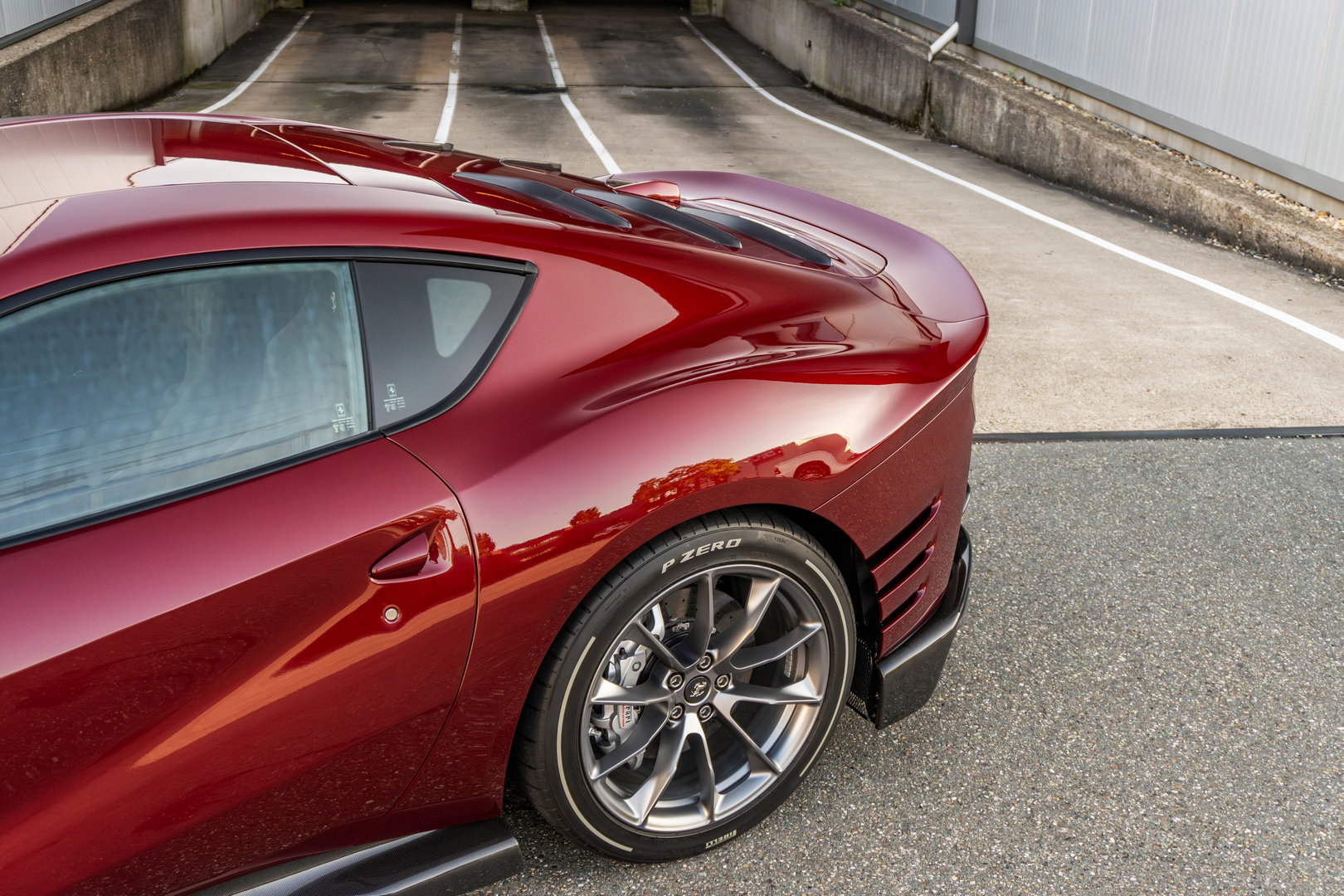 Ferrari 812 Competizione