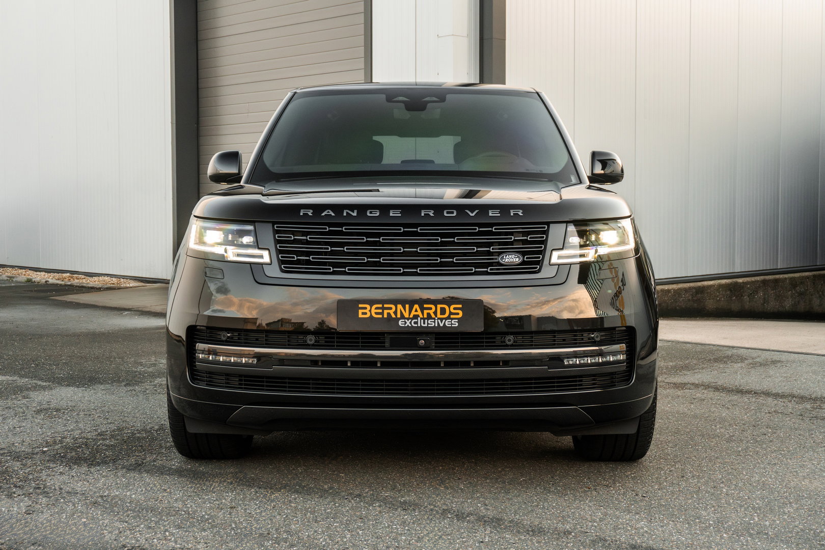 Land Rover Range Rover P550e Autobiography