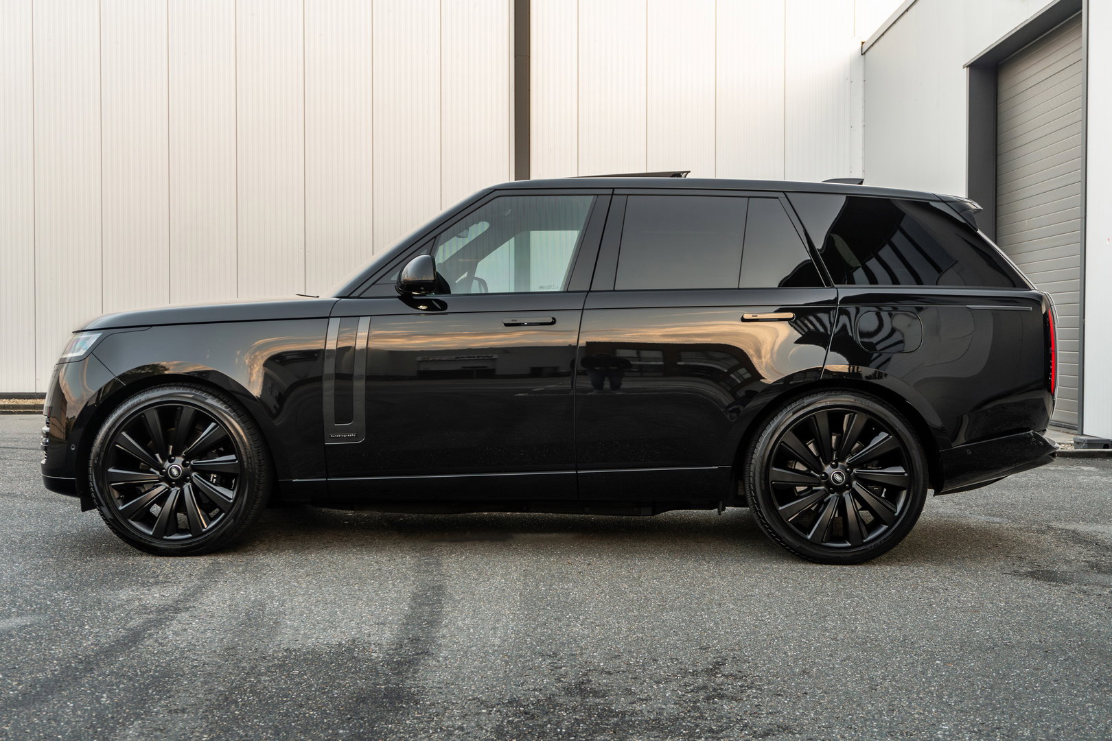 Range Rover SV