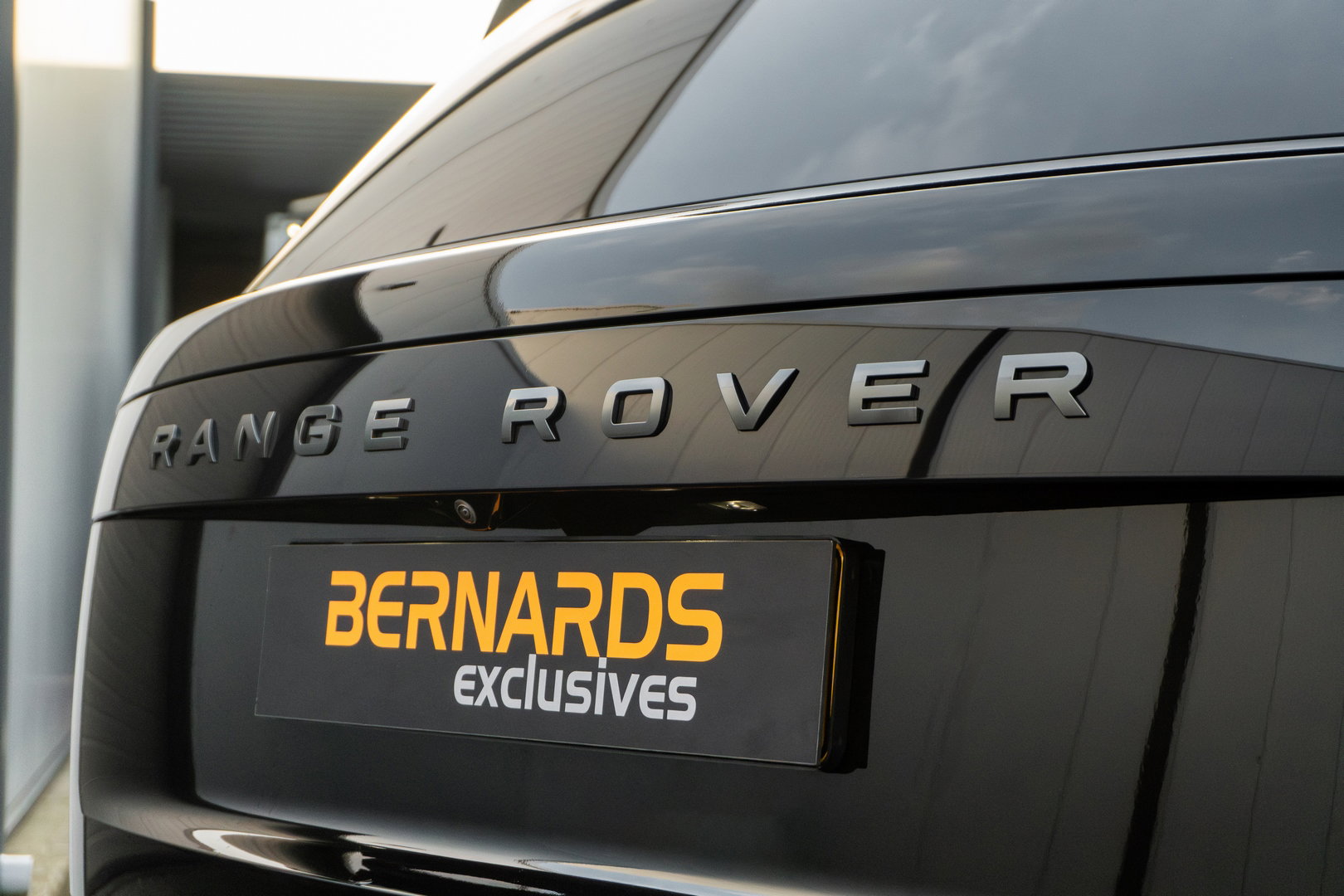 Land Rover Range Rover P550e Autobiography