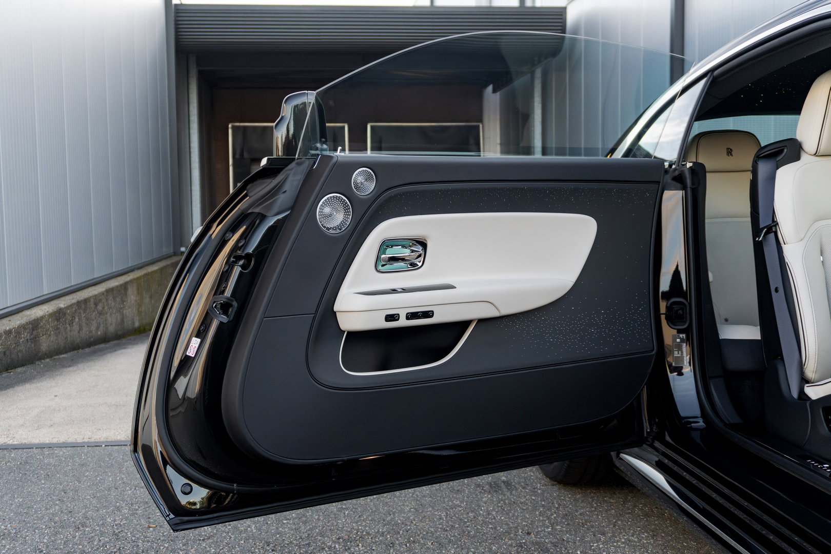 Rolls-Royce Spectre