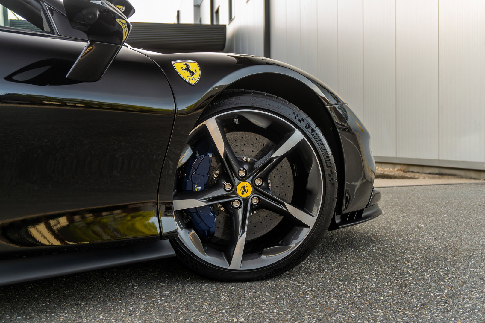 Ferrari SF90 Spider