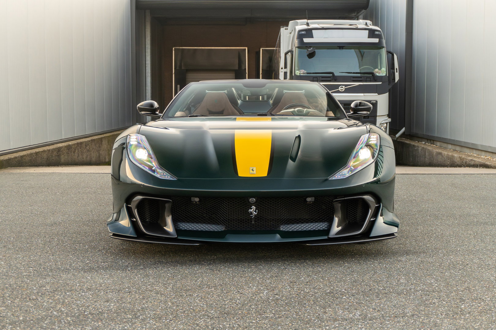 Ferrari 812 Competizione Aperta