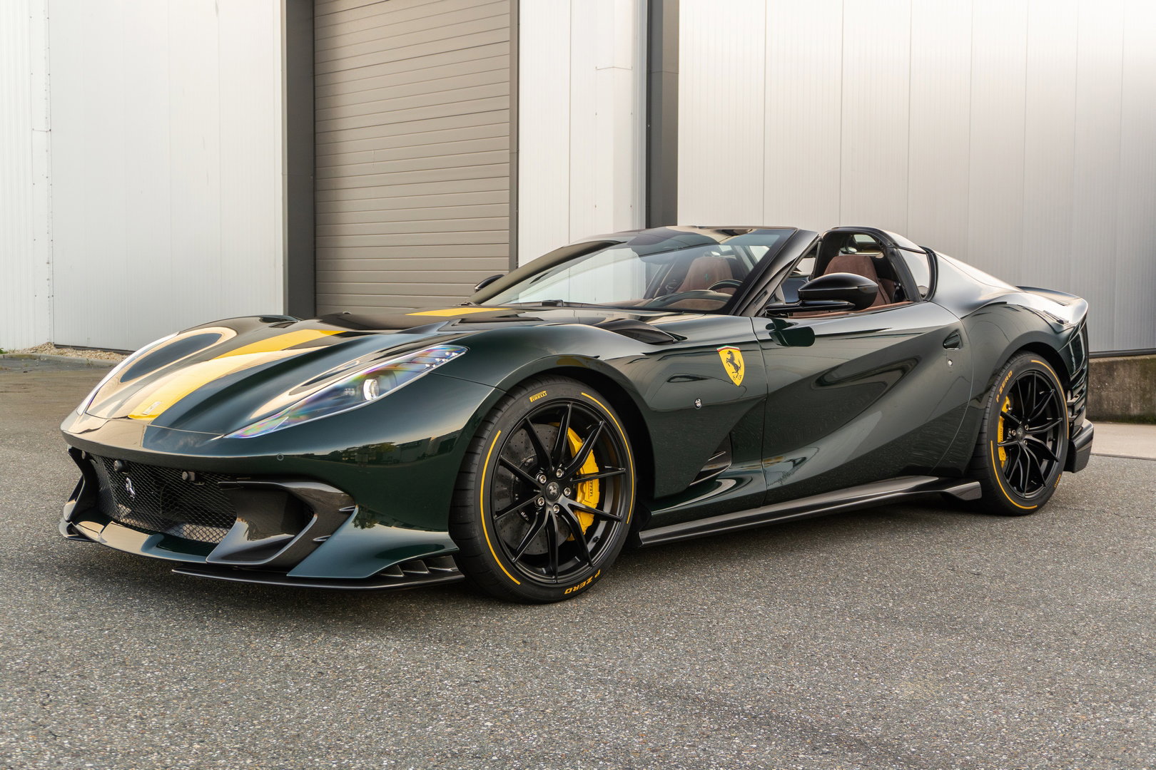Ferrari 812 Competizione Aperta