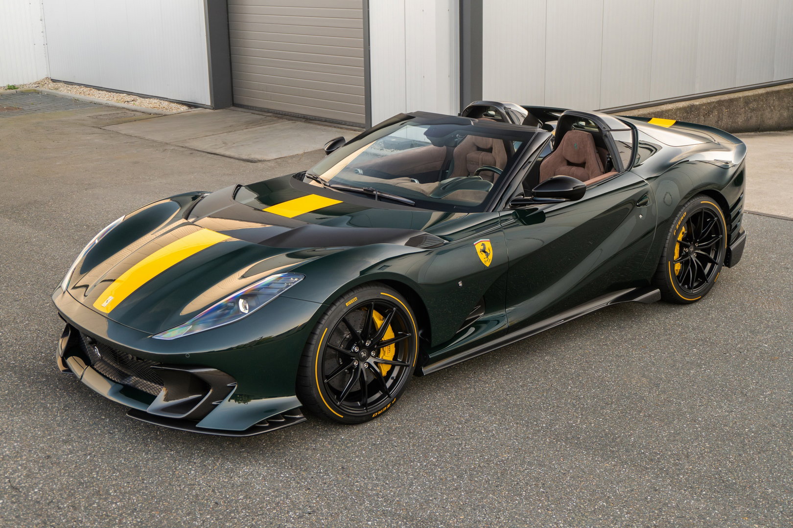 Ferrari 812 Competizione Aperta