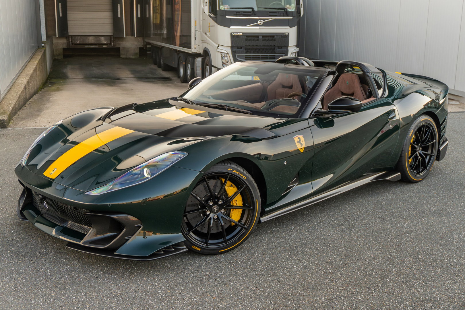 Ferrari 812 Competizione Aperta