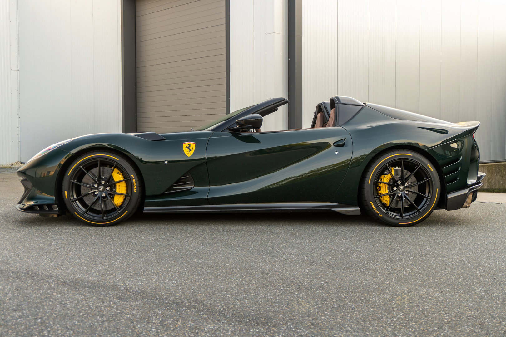 Ferrari 812 Competizione Aperta