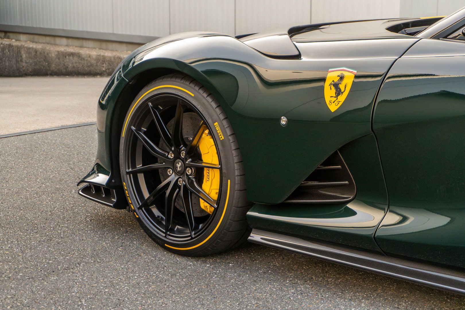 Ferrari 812 Competizione Aperta
