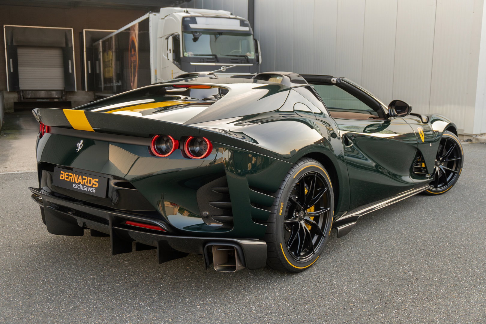 Ferrari 812 Competizione Aperta