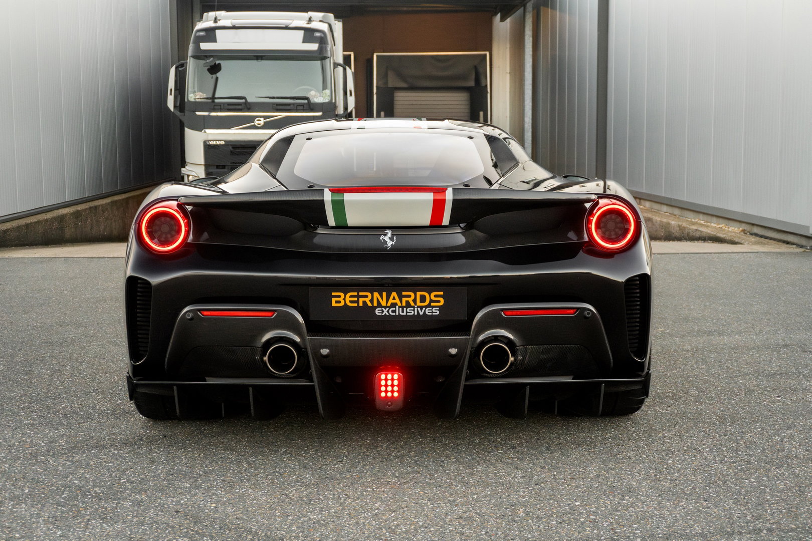 Ferrari 488 Pista Piloti