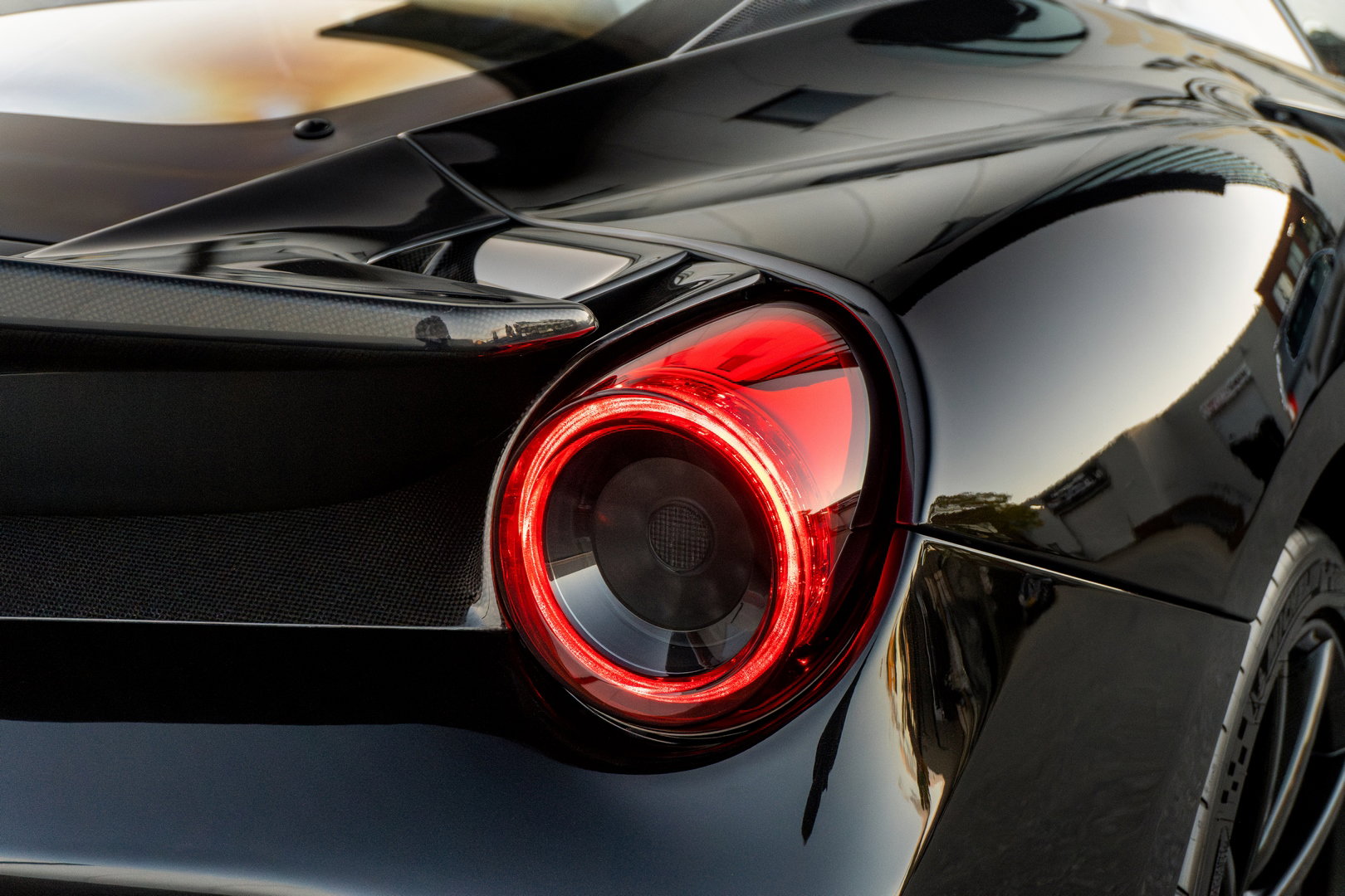 Ferrari 488 Pista Piloti