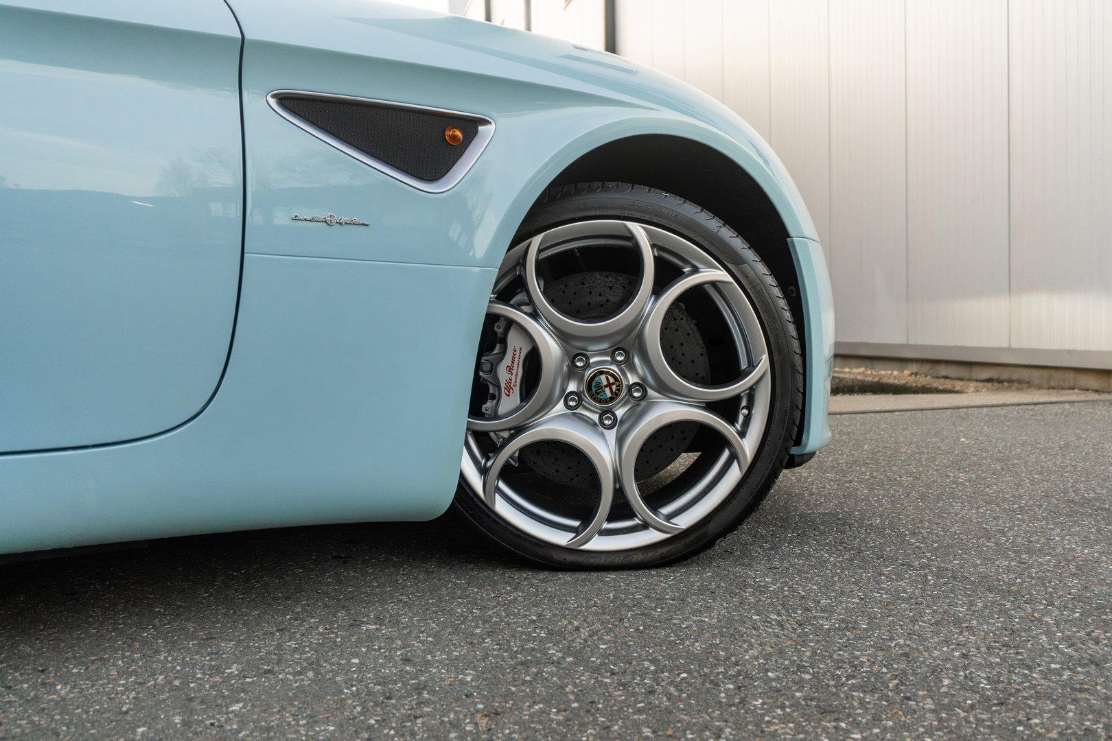 Alfa Romeo 8C Competizione Spider