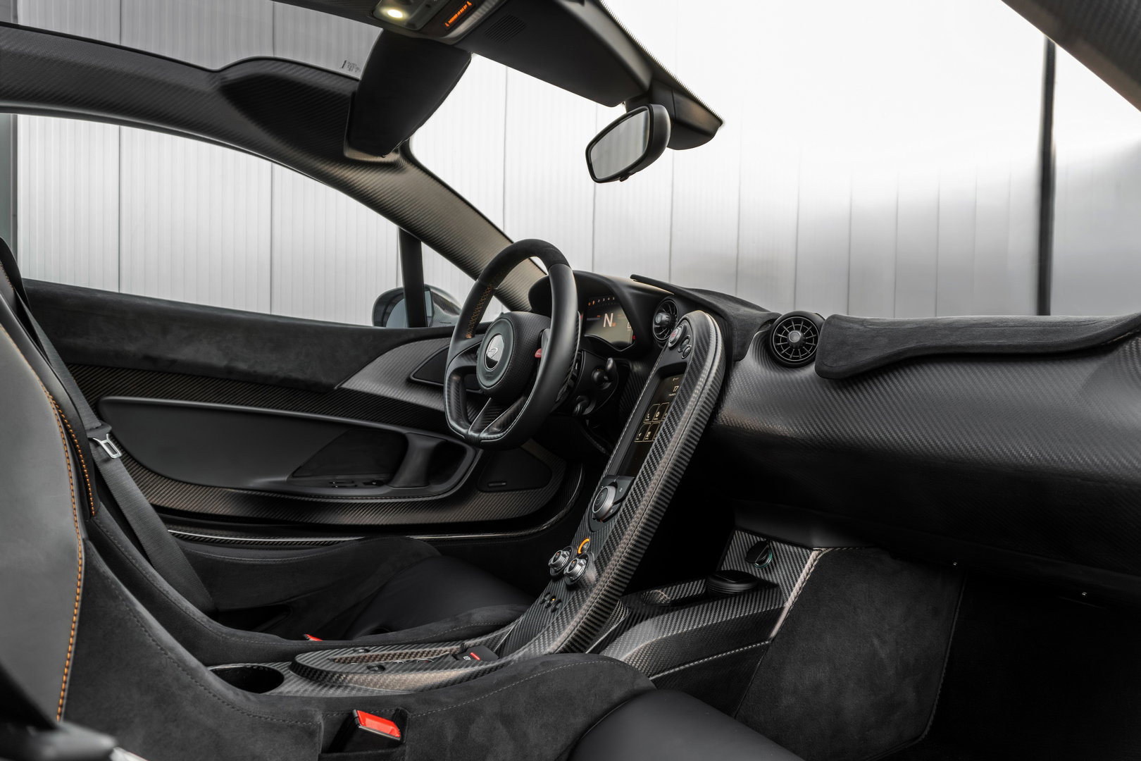 McLaren P1