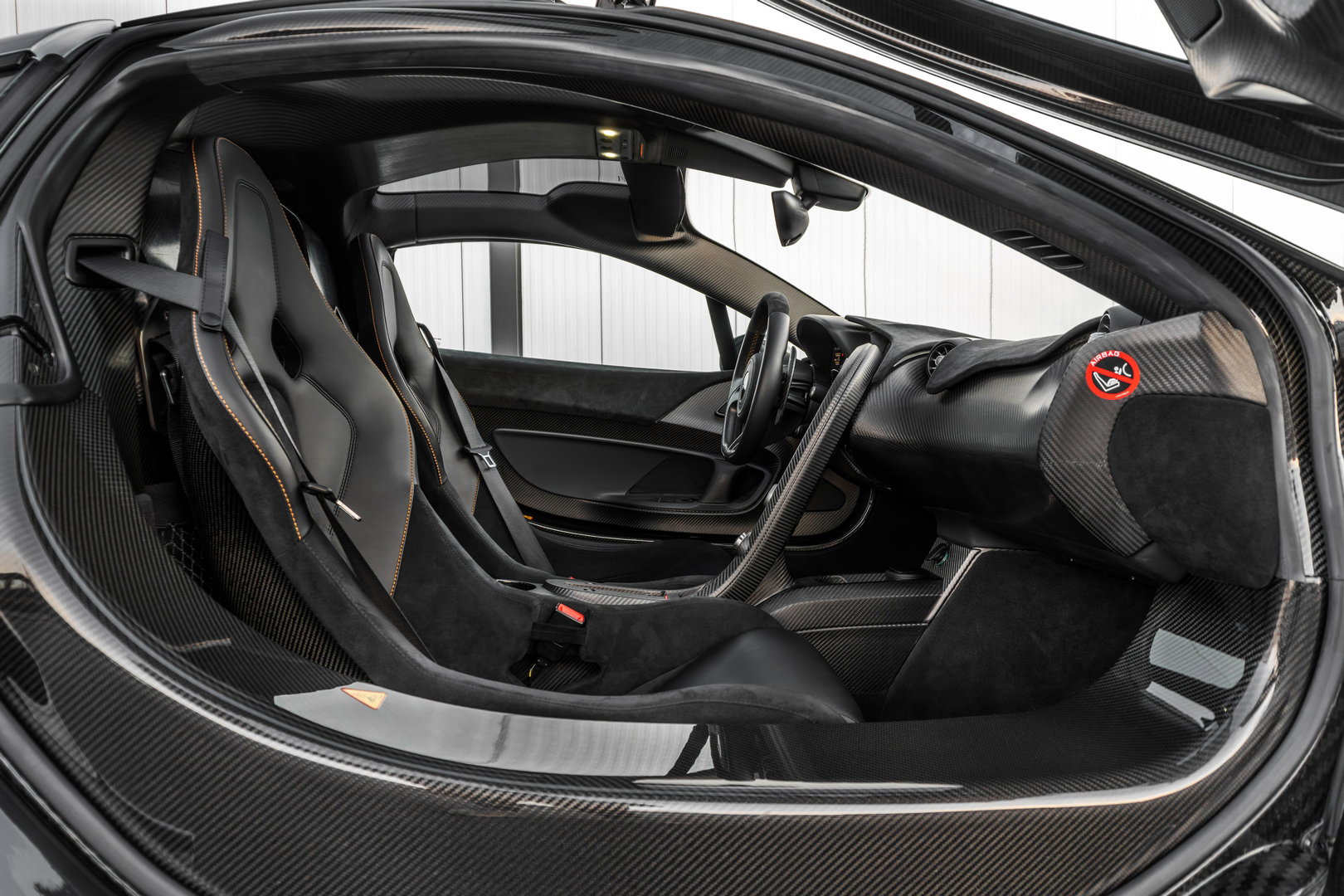 McLaren P1