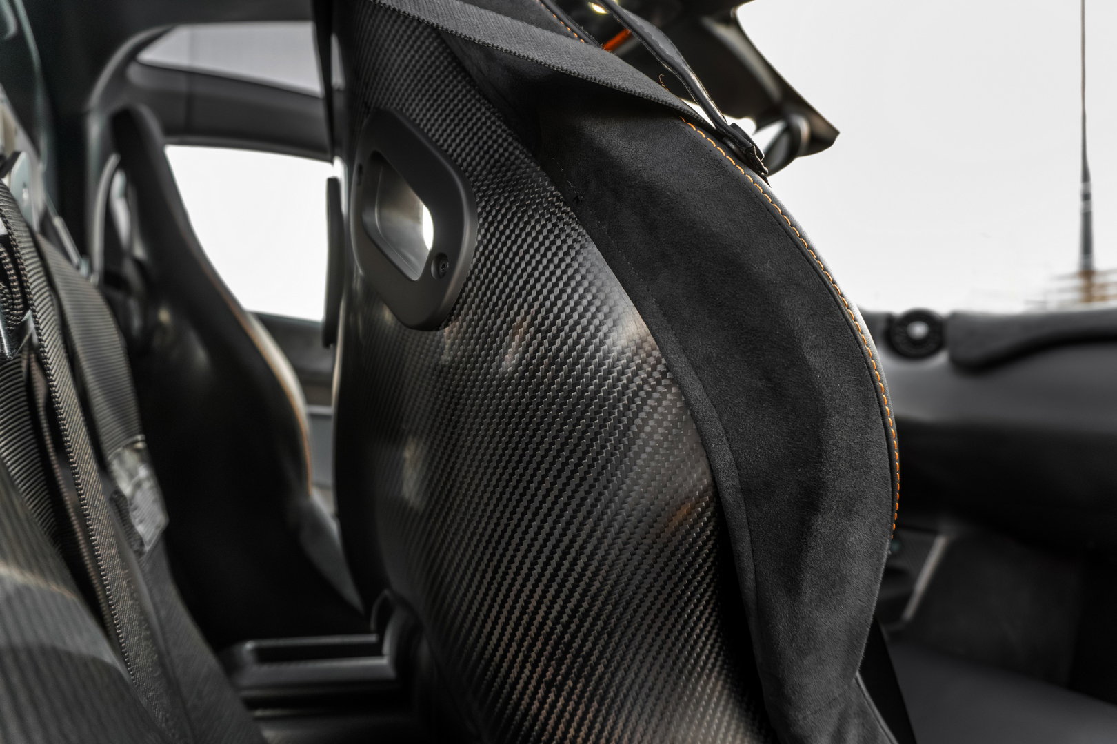 McLaren P1