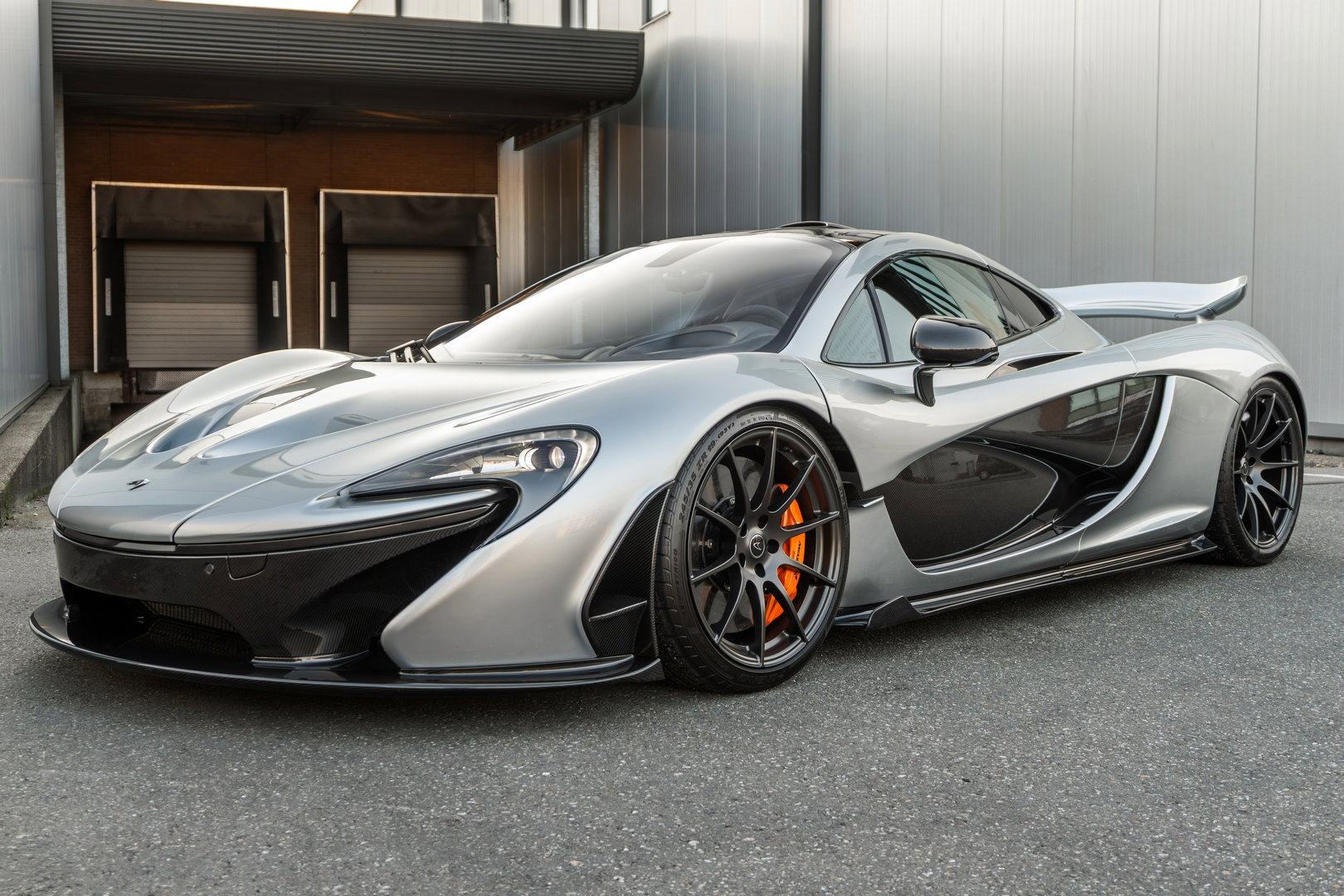 McLaren P1