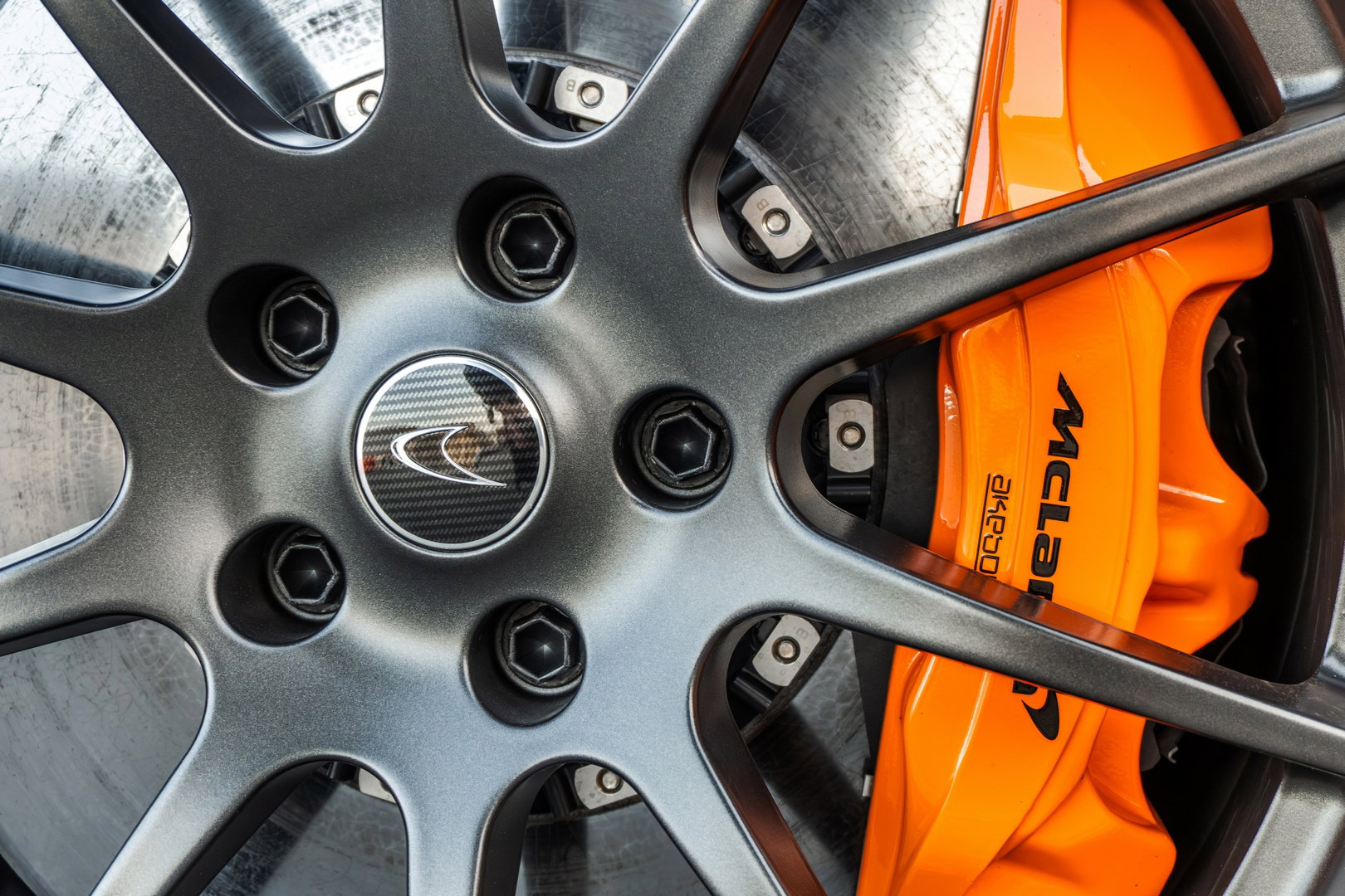 McLaren P1