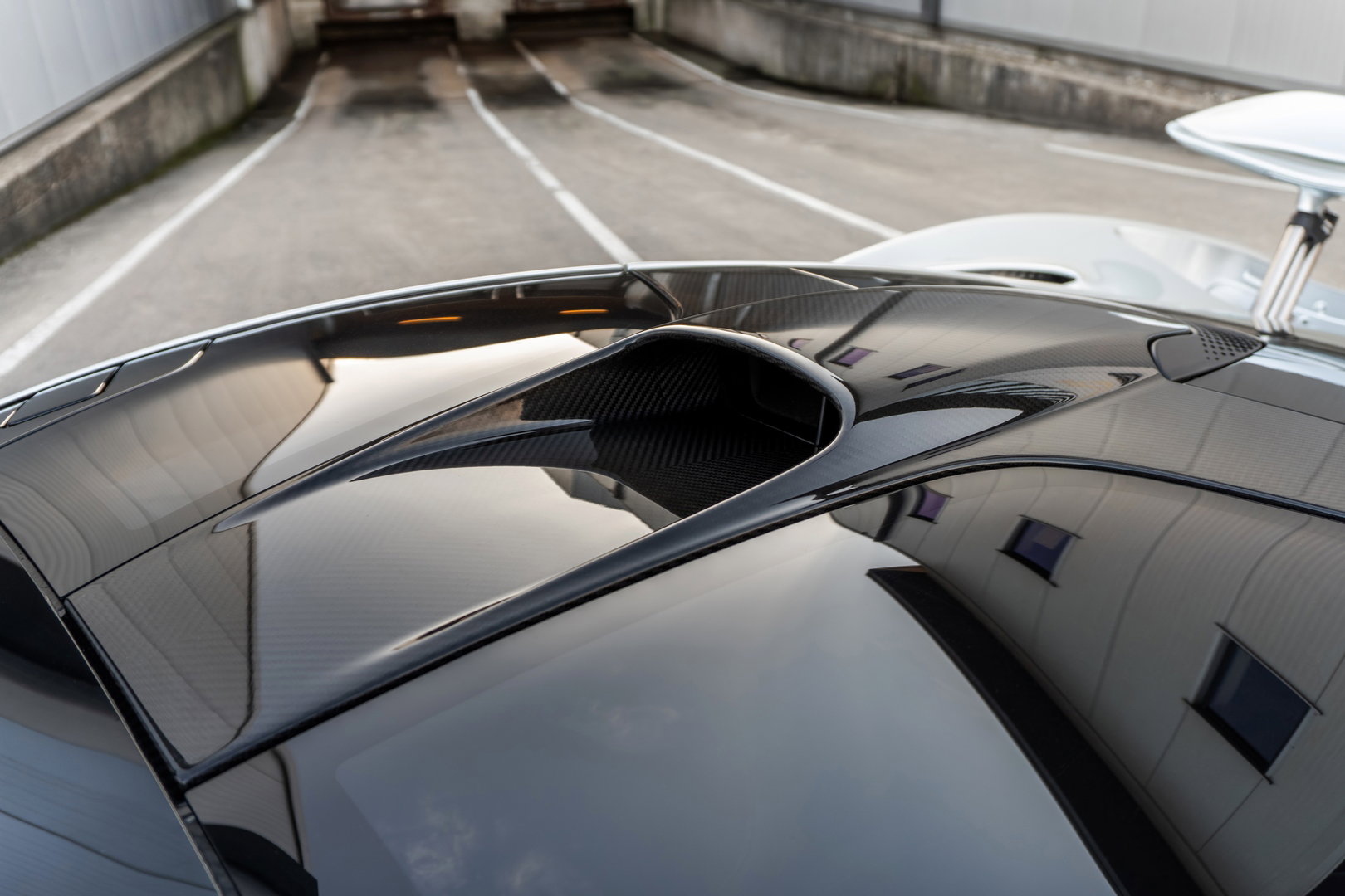 McLaren P1