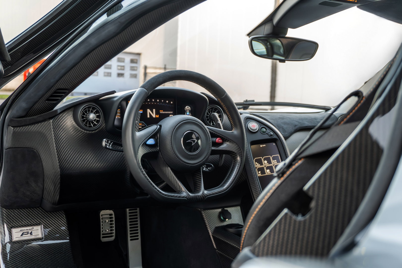 McLaren P1