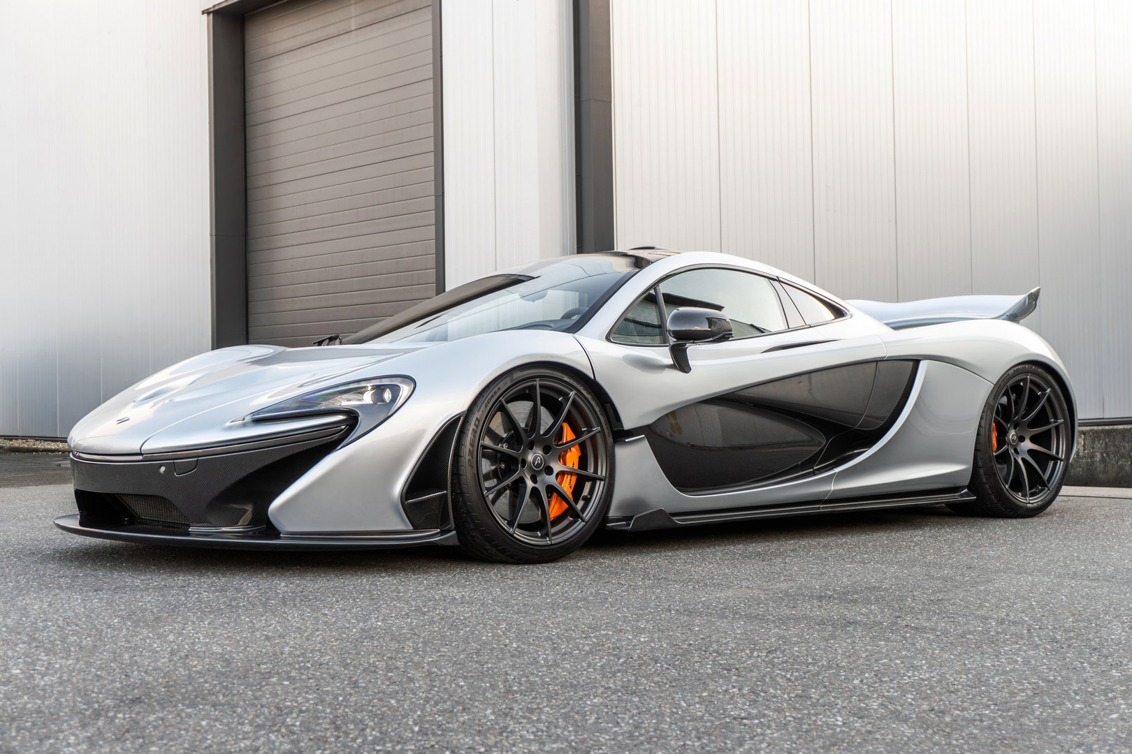 McLaren P1