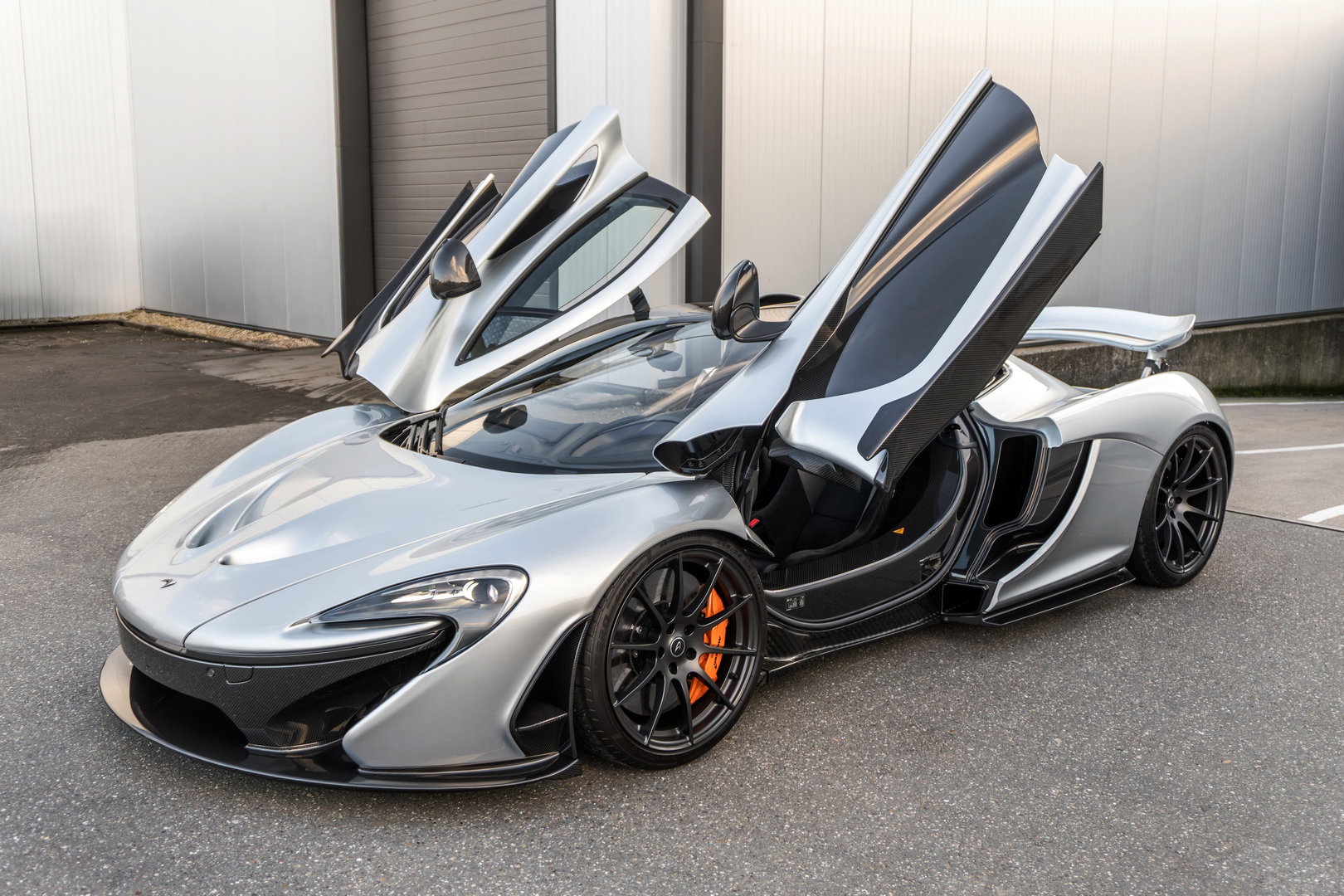 McLaren P1