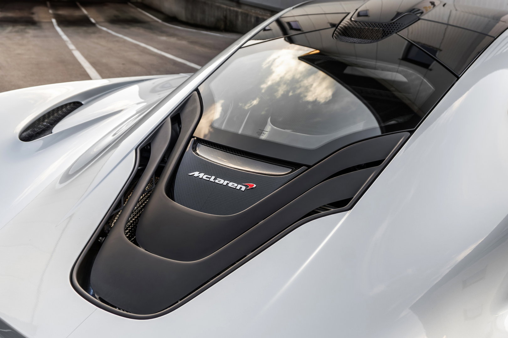 McLaren P1