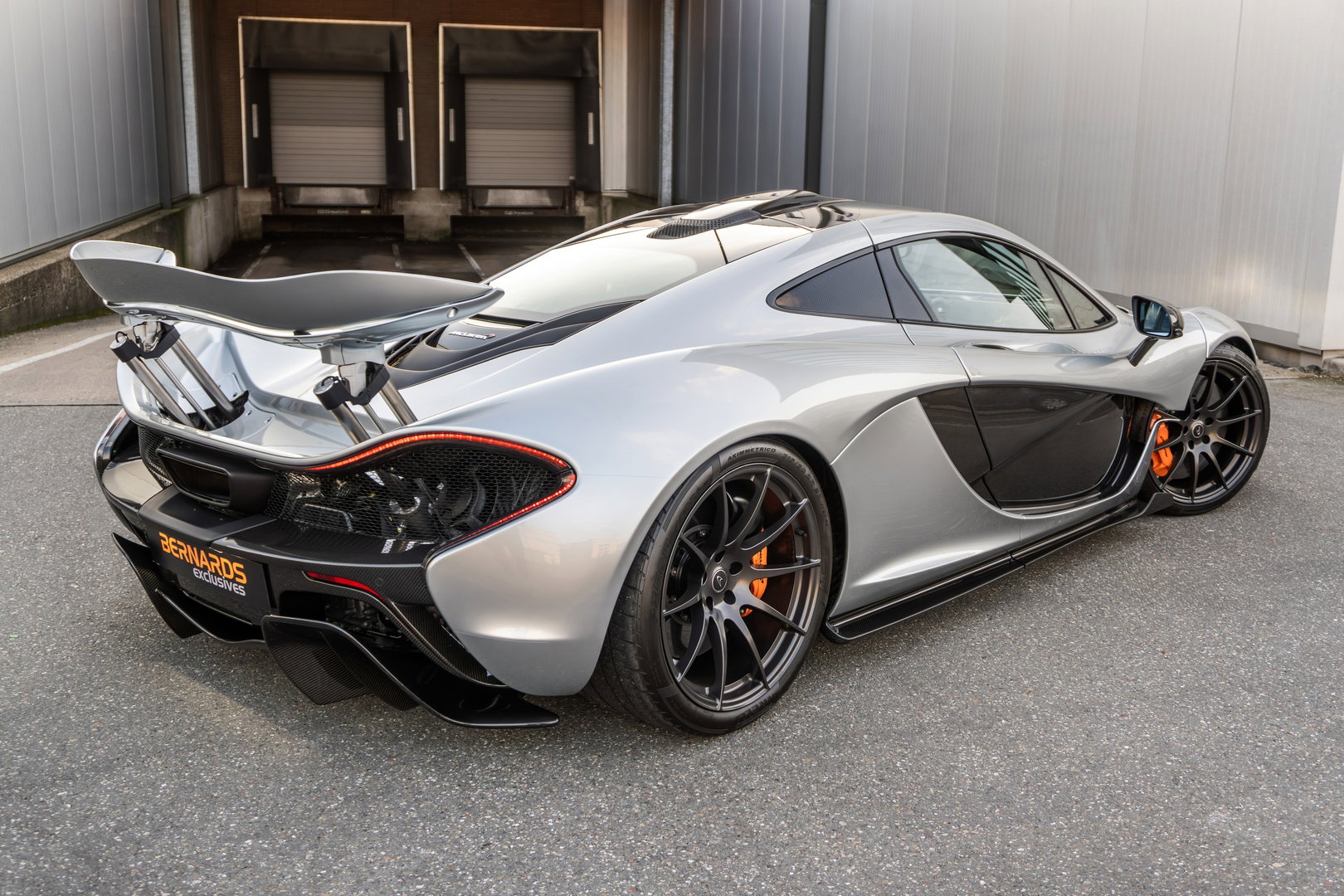 McLaren P1