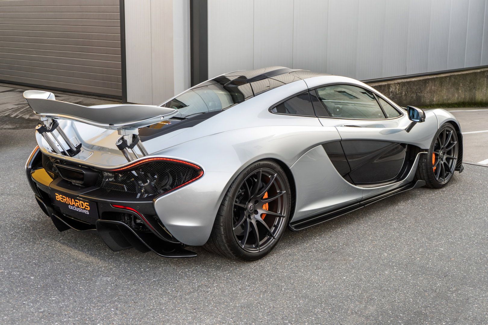 McLaren P1