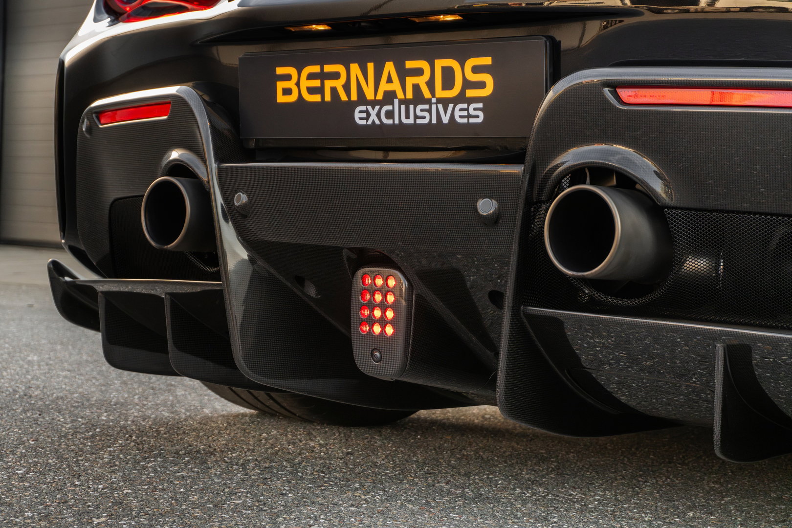 Ferrari 488 Pista Piloti