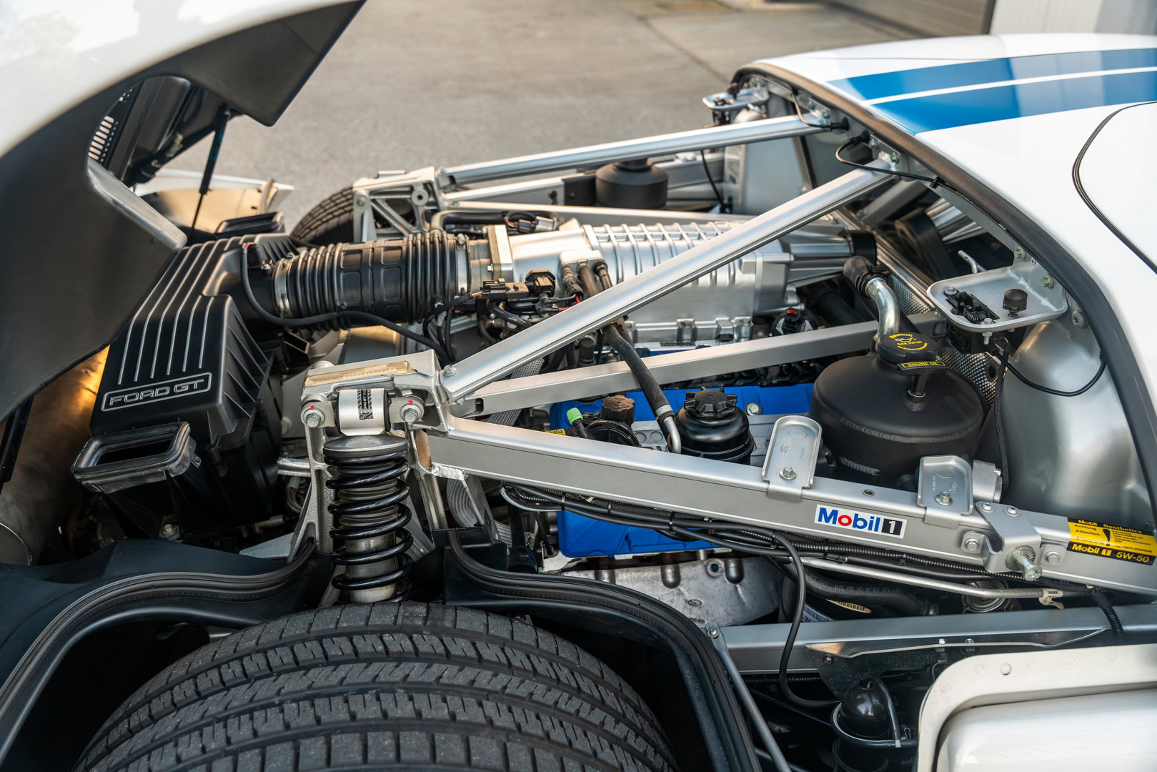 Ford GT