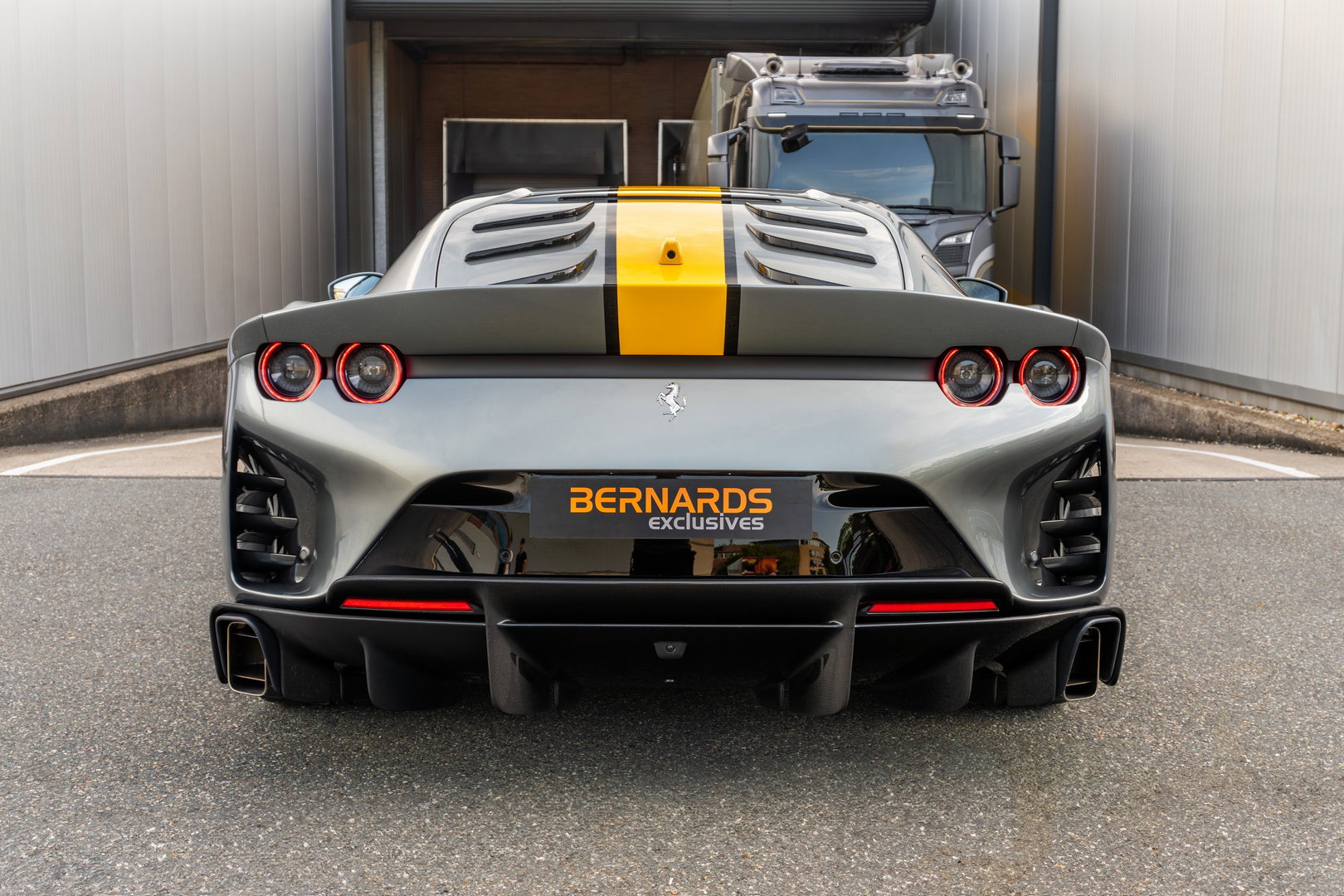 Ferrari 812 Competizione