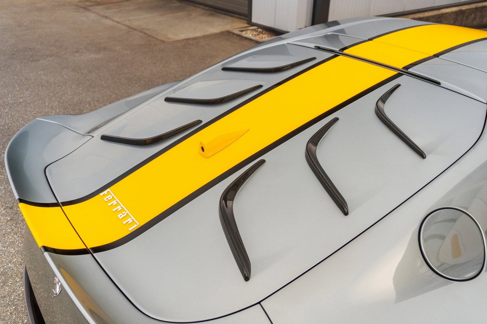 Ferrari 812 Competizione