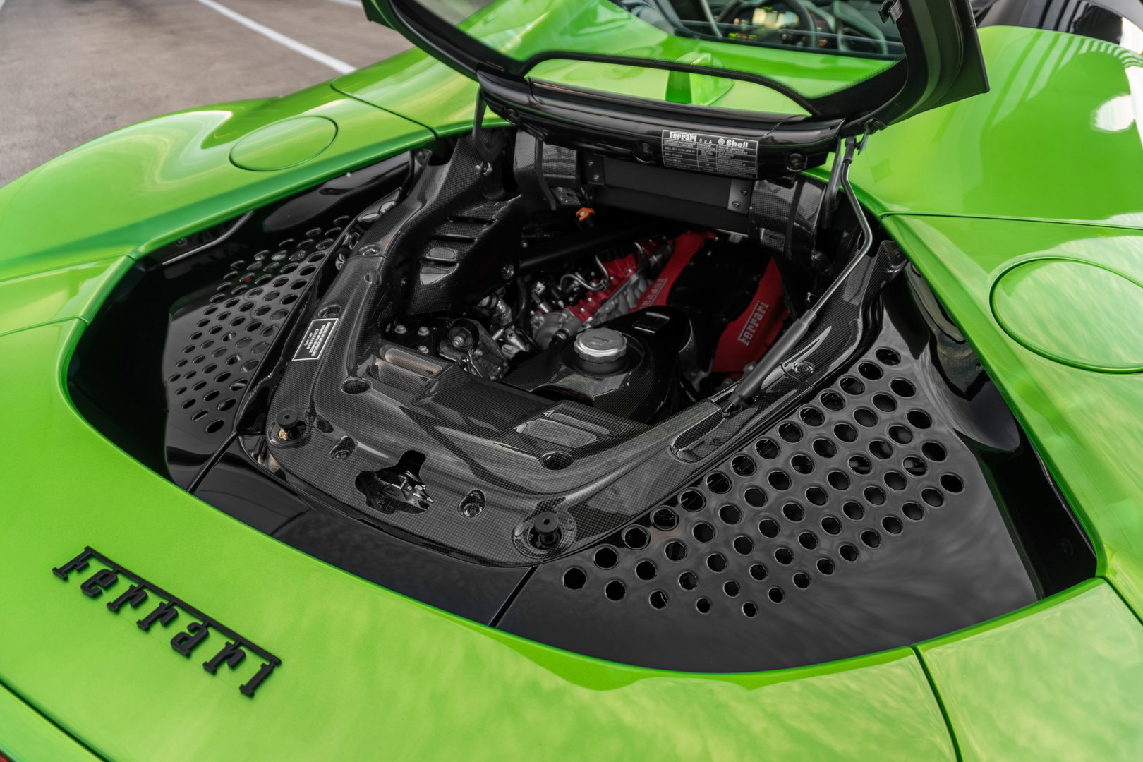 Ferrari SF90 Spider