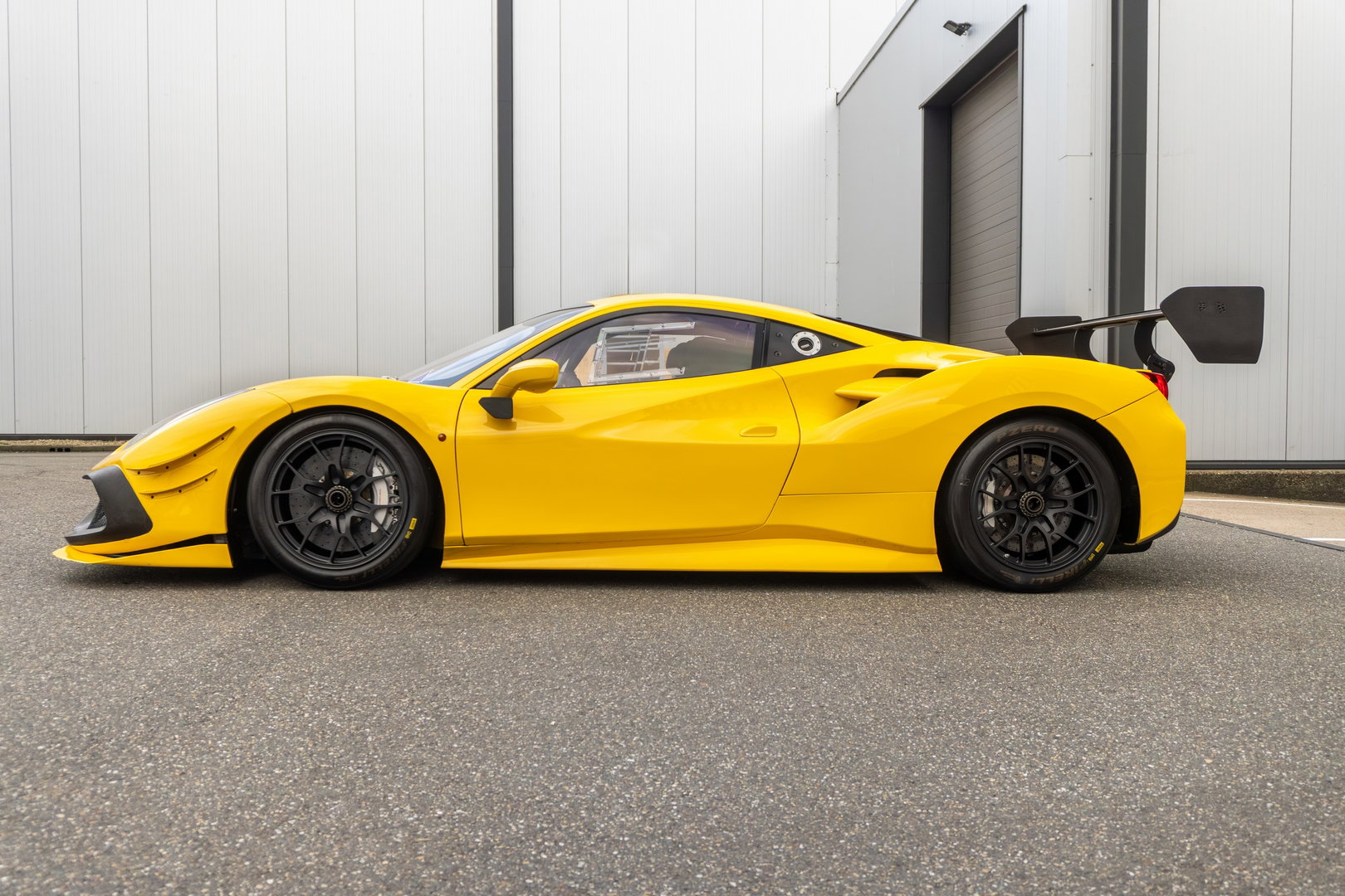 Ferrari 488 Challenge Evo