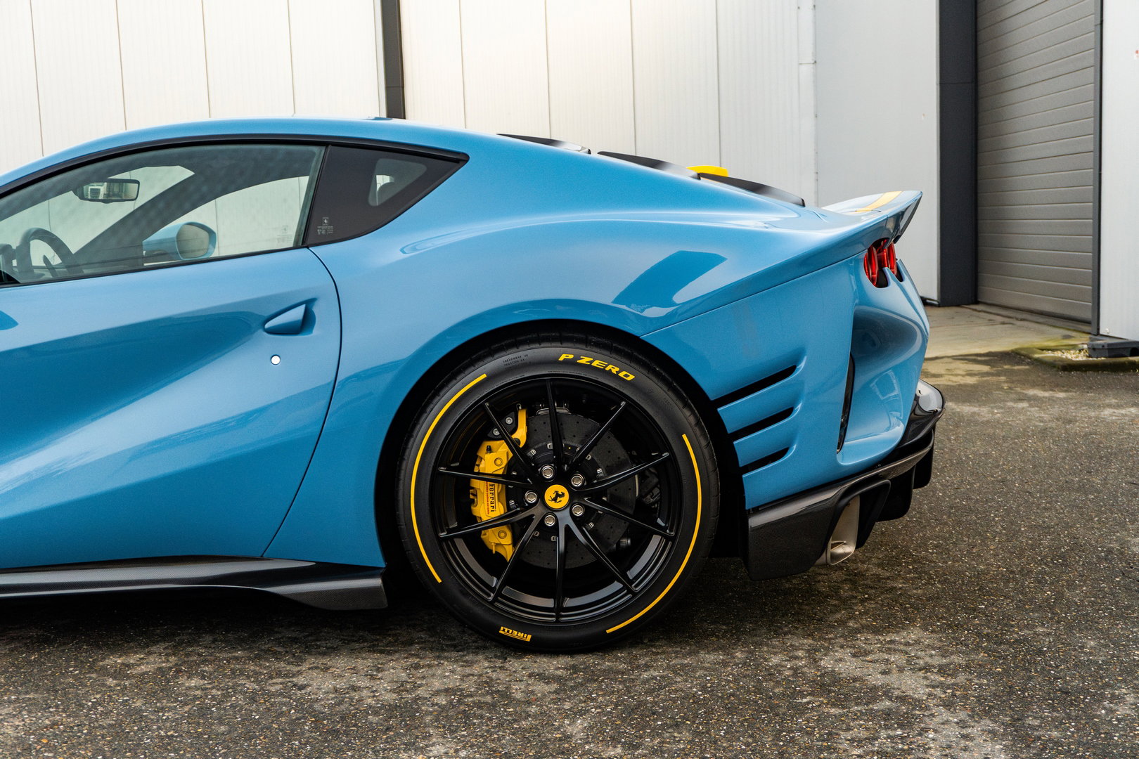Ferrari 812 Competizione