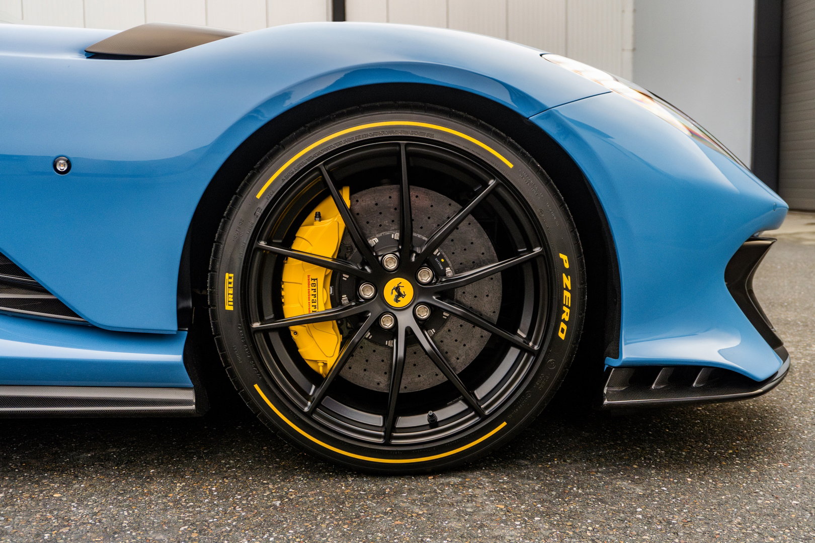 Ferrari 812 Competizione