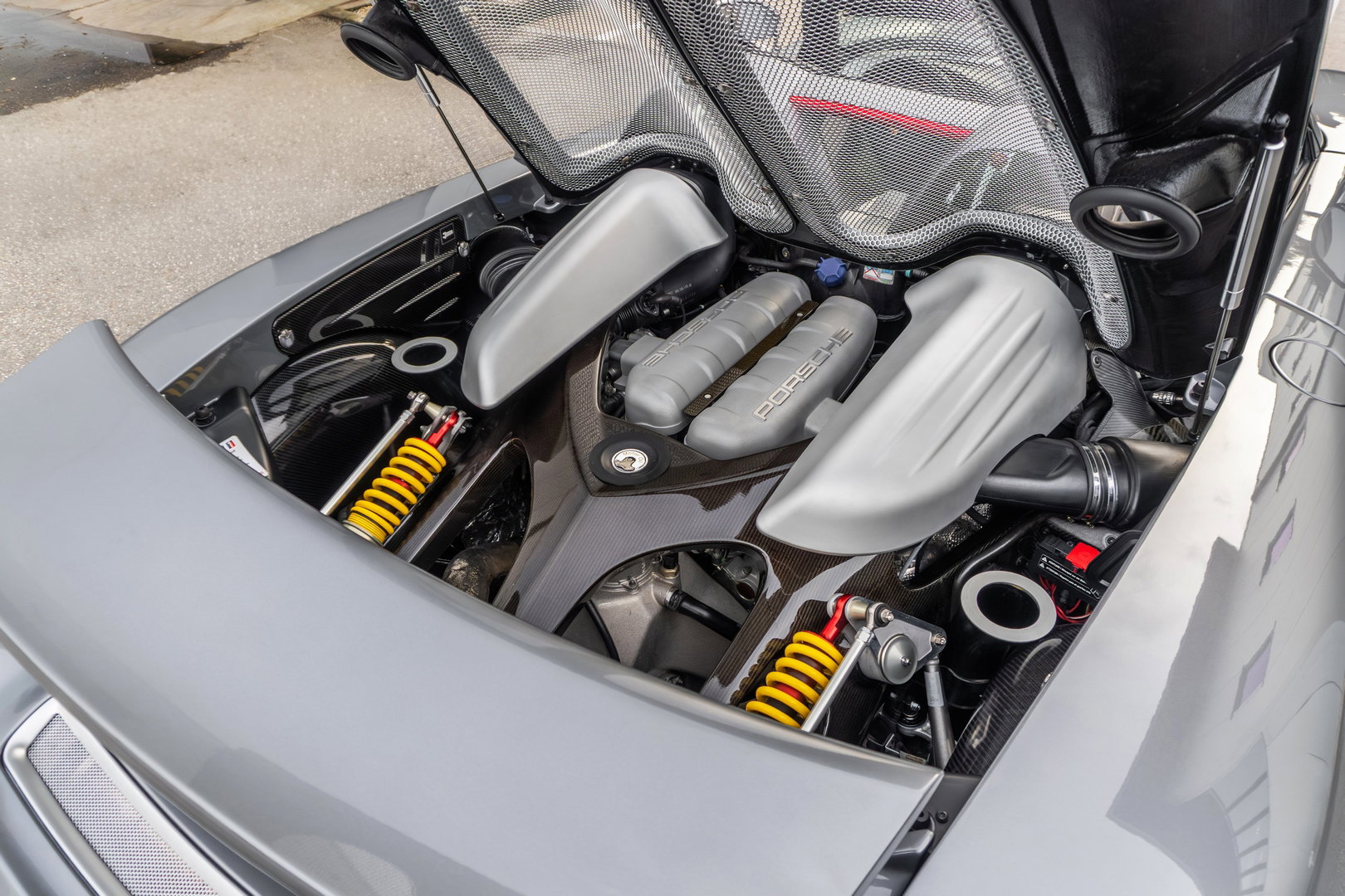 Porsche Carrera GT