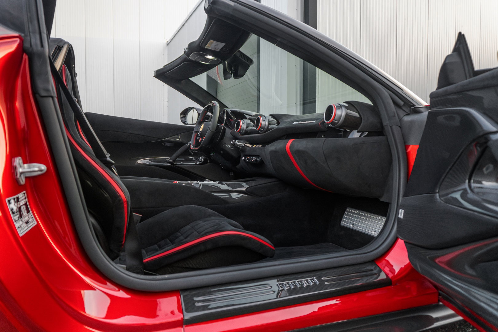 Ferrari 812 Competizione Aperta