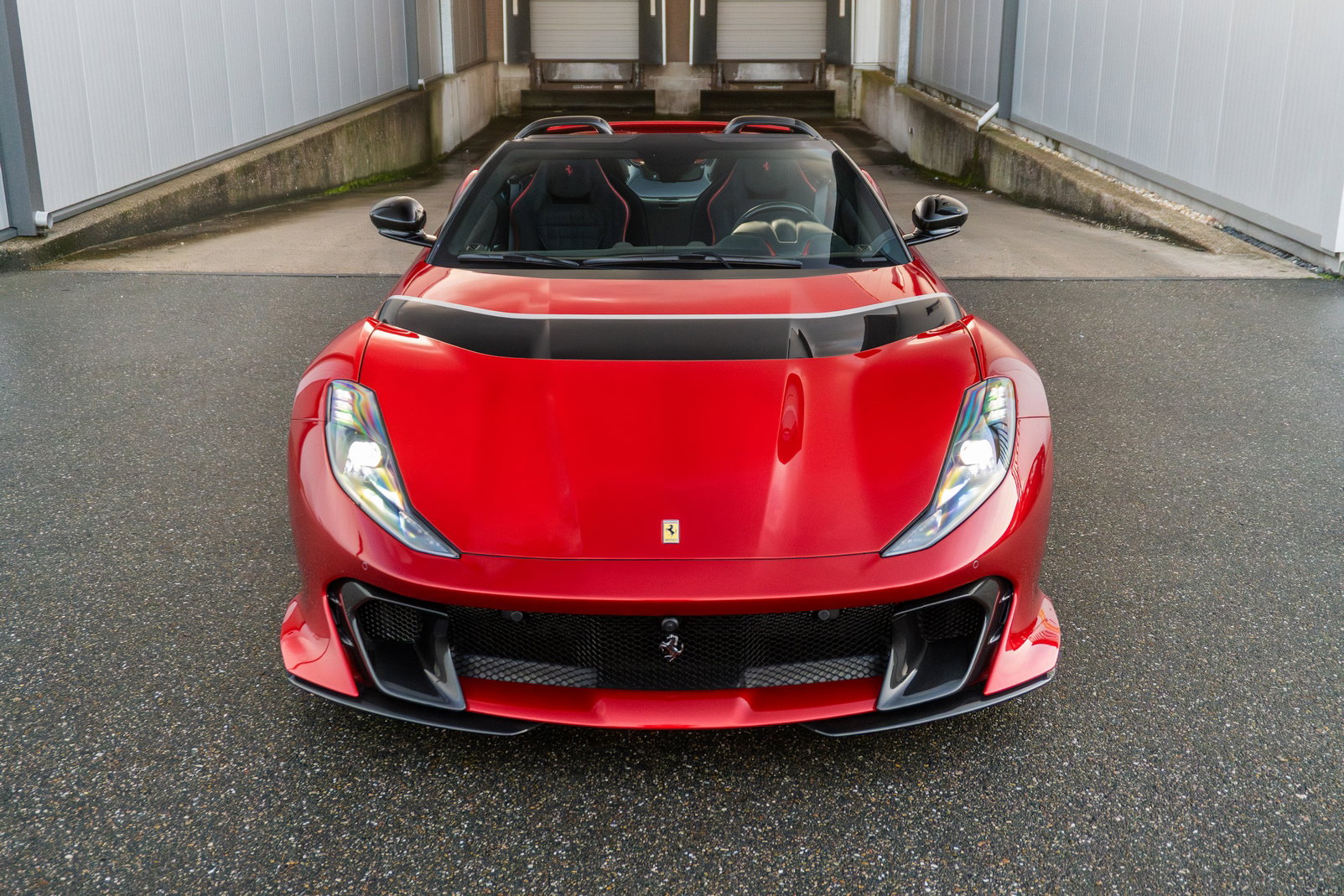 Ferrari 812 Competizione Aperta