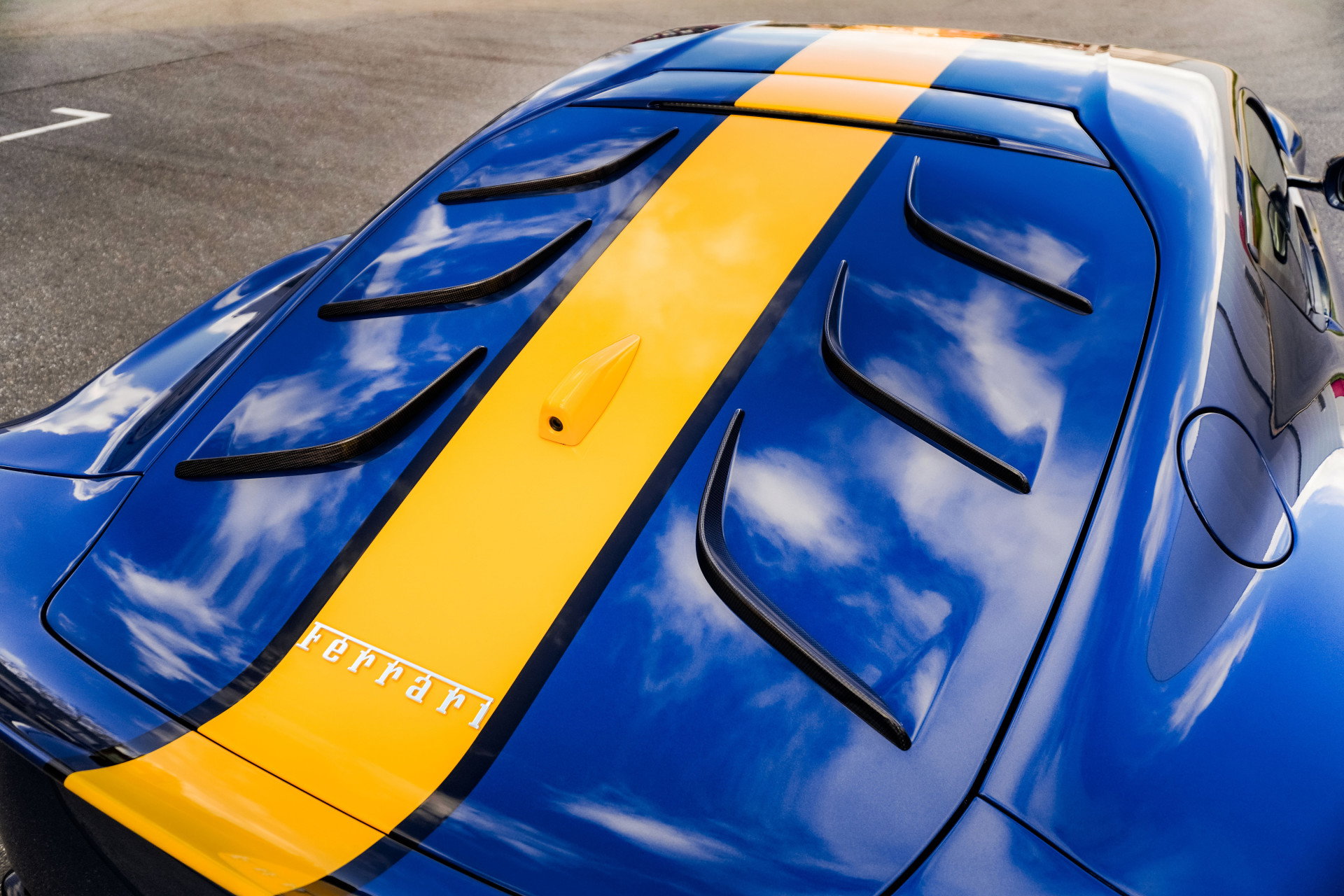 Ferrari 812 Competizione