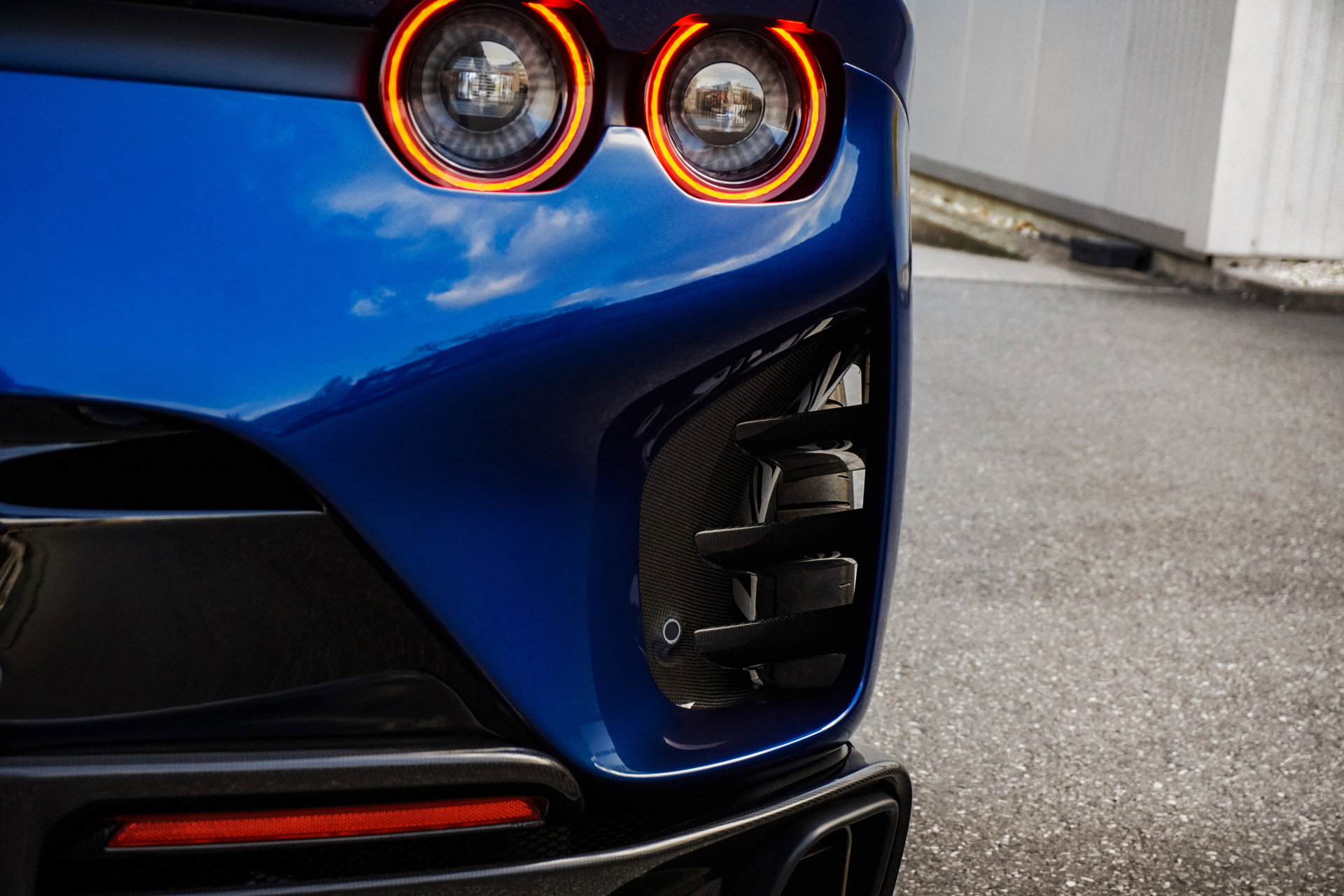Ferrari 812 Competizione