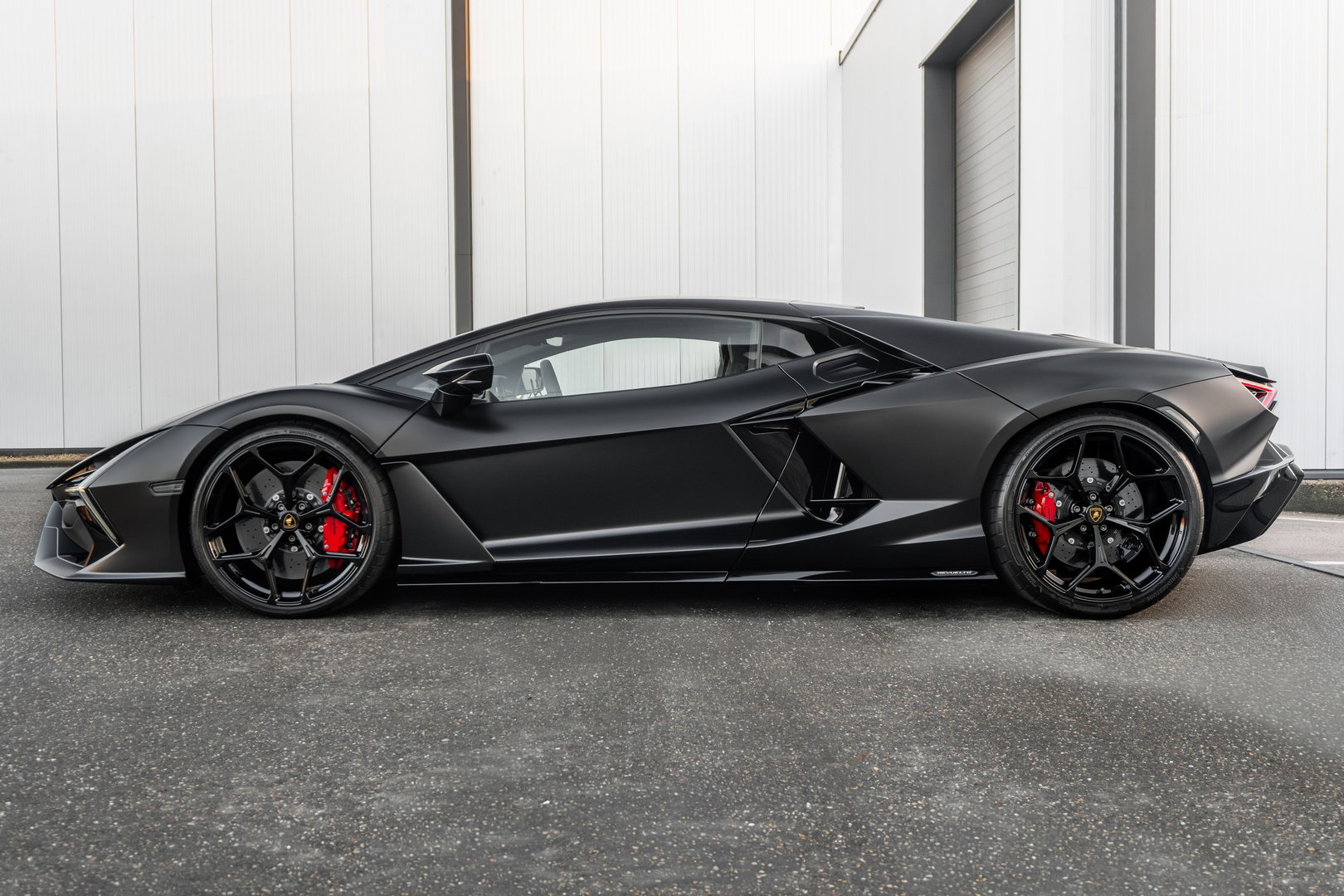 Lamborghini Revuelto