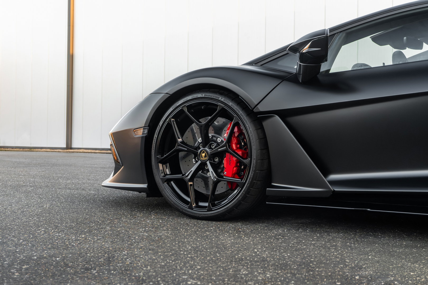 Lamborghini Revuelto